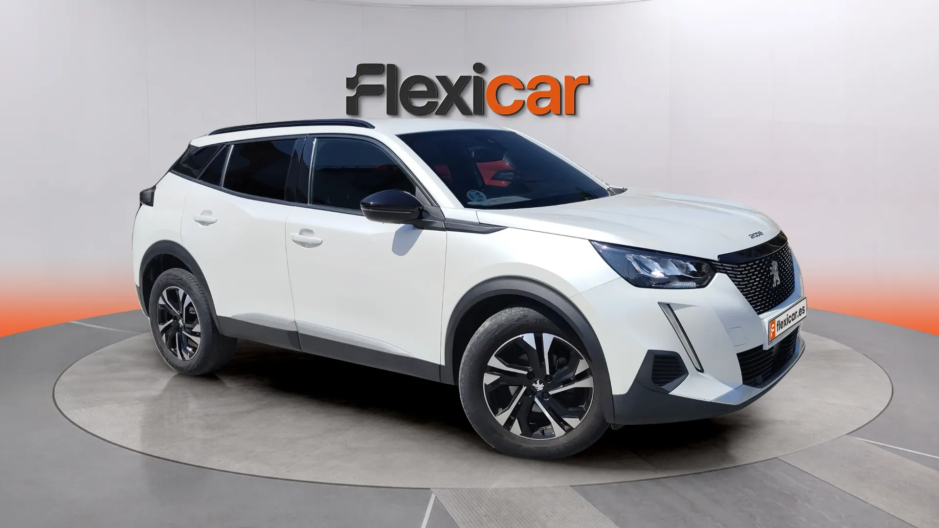 Peugeot 2008 Allure PureTech 100 BVM6 - foto 1