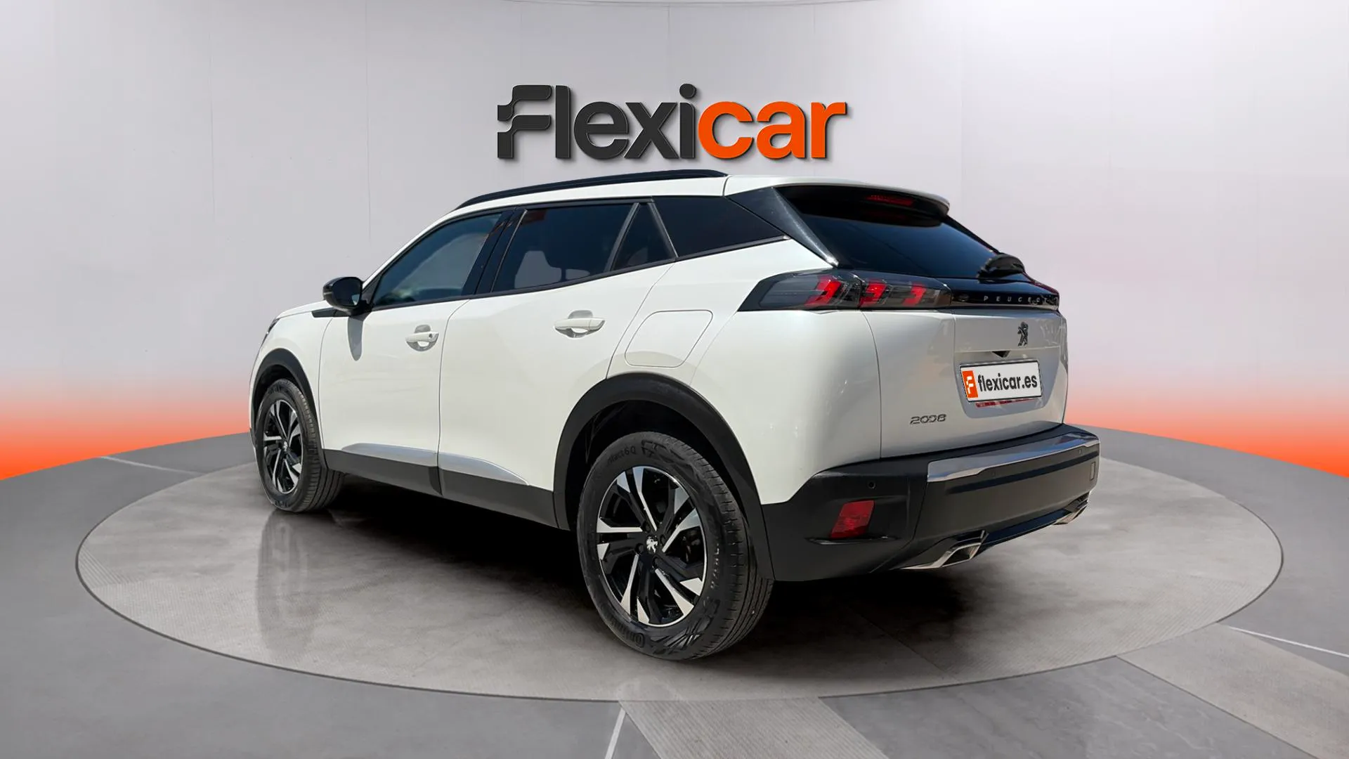 Peugeot 2008 Allure Pack PureTech 130 BVM6 - foto 6