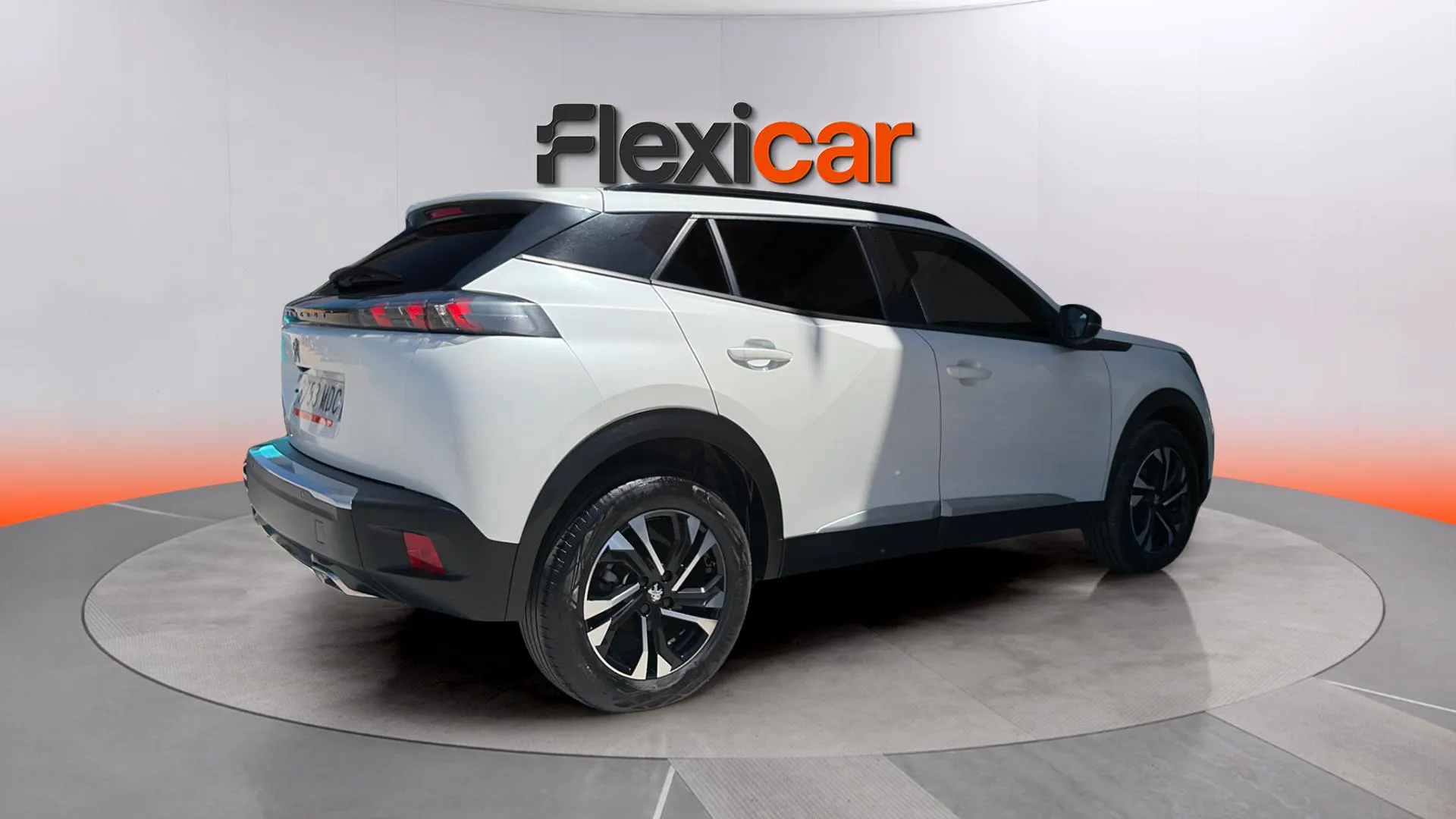 Peugeot 2008 Allure Pack PureTech 130 BVM6 - foto 4