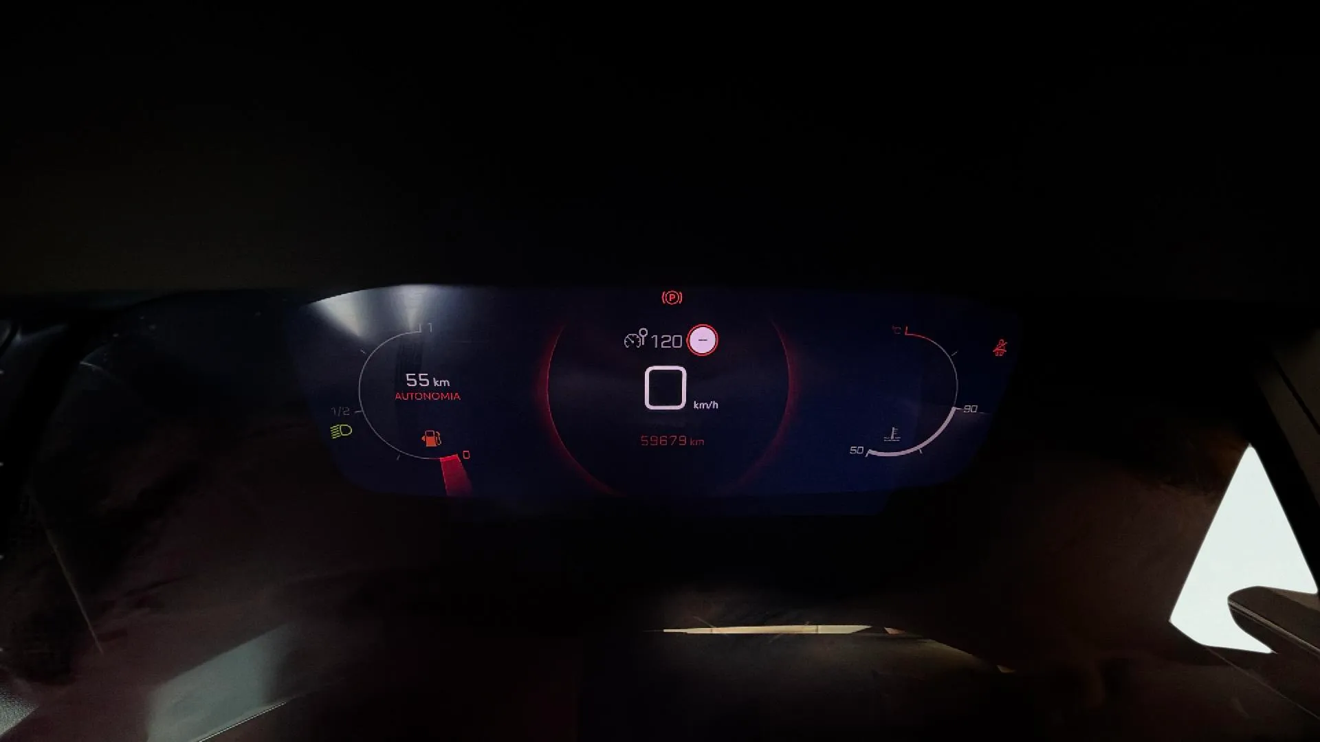 Peugeot 2008 Allure Pack PureTech 130 BVM6 - foto 12