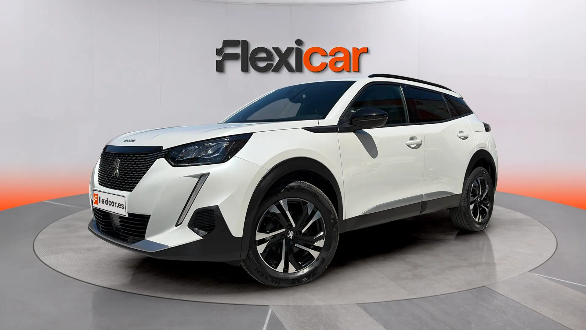 Peugeot 2008 Allure Pack PureTech 130 BVM6 - foto 8