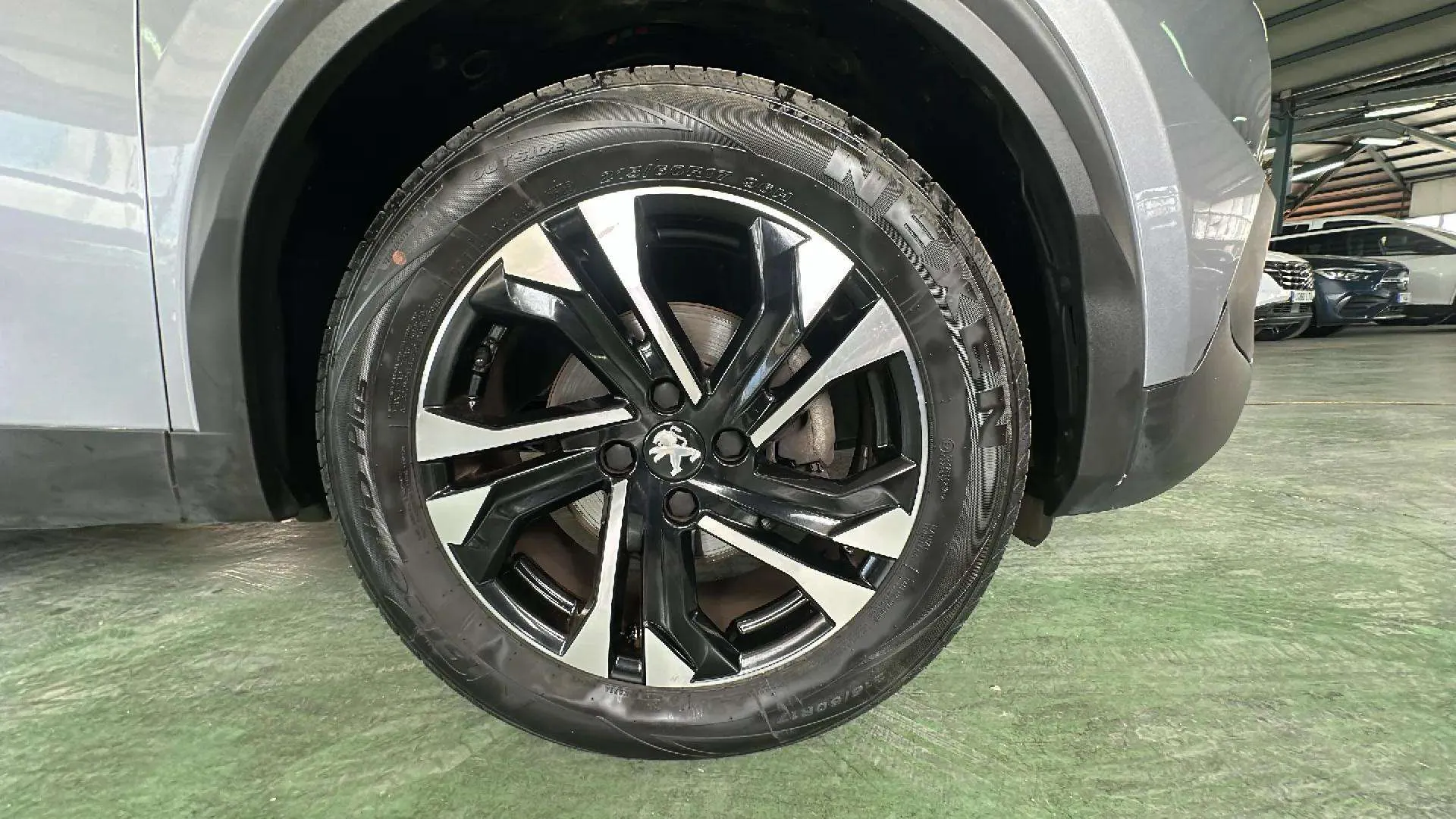 Peugeot 2008 Allure Pack PureTech 130 - foto 19