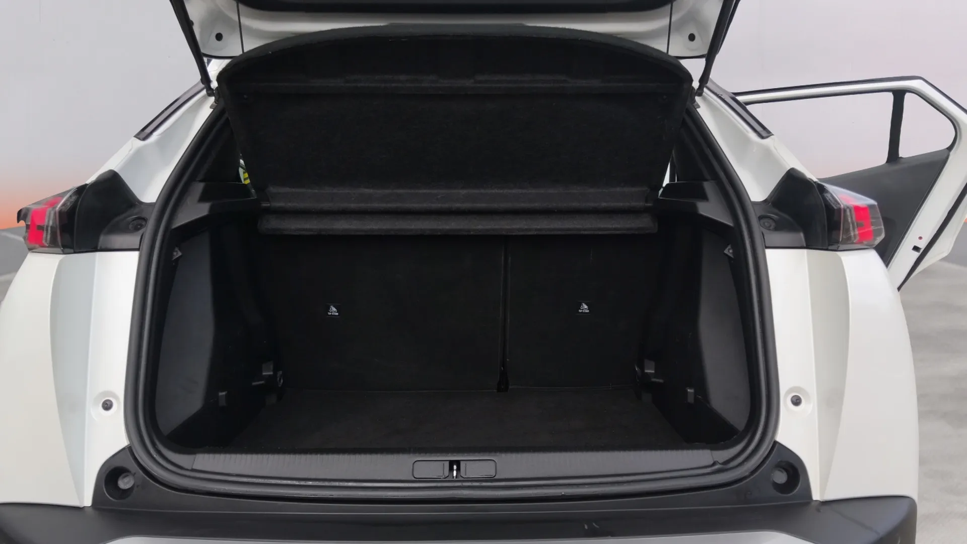 Peugeot 2008 Active Pack PureTech 130 - foto 10