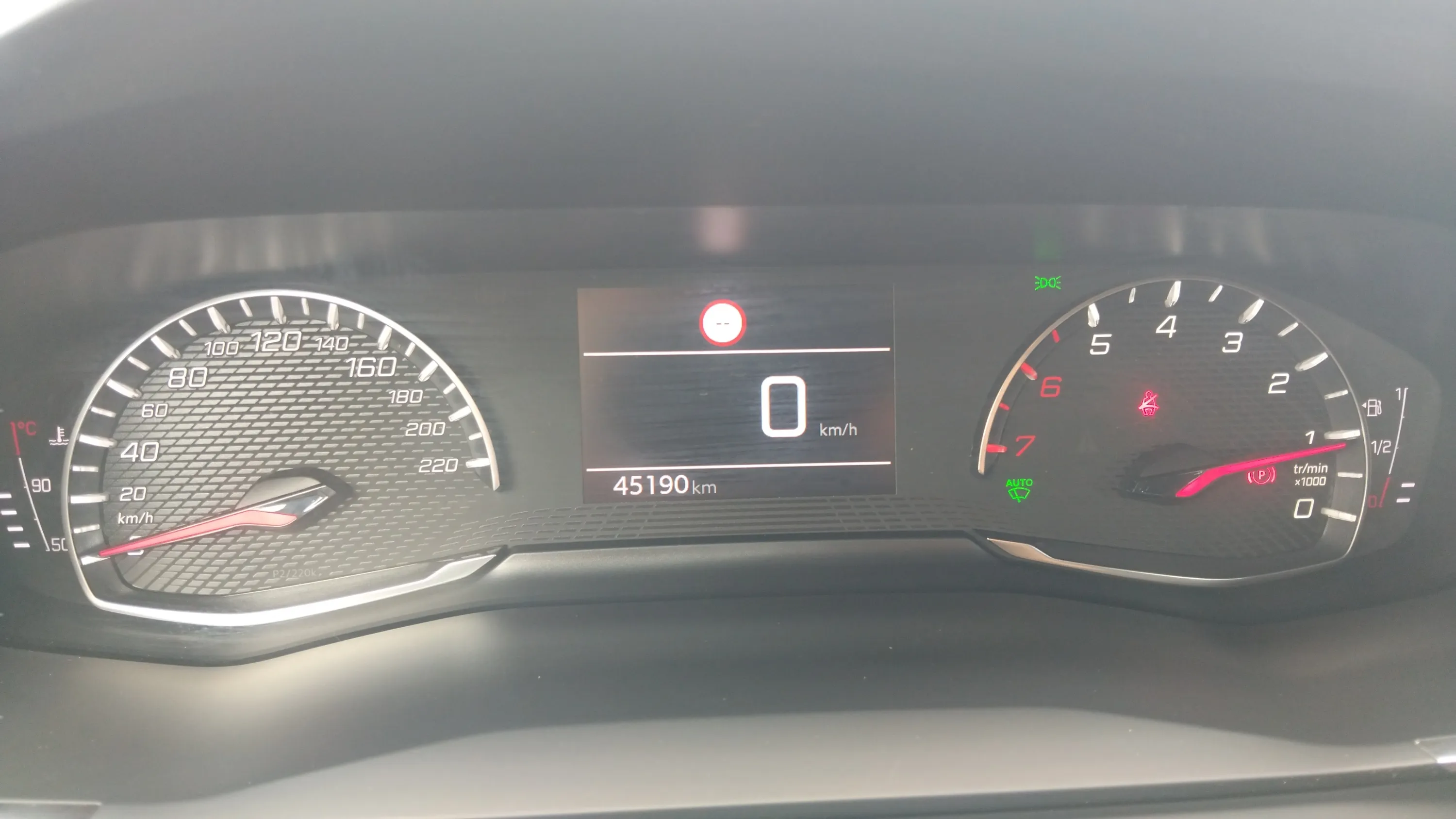 Peugeot 2008 Active Pack PureTech 130 - foto 14
