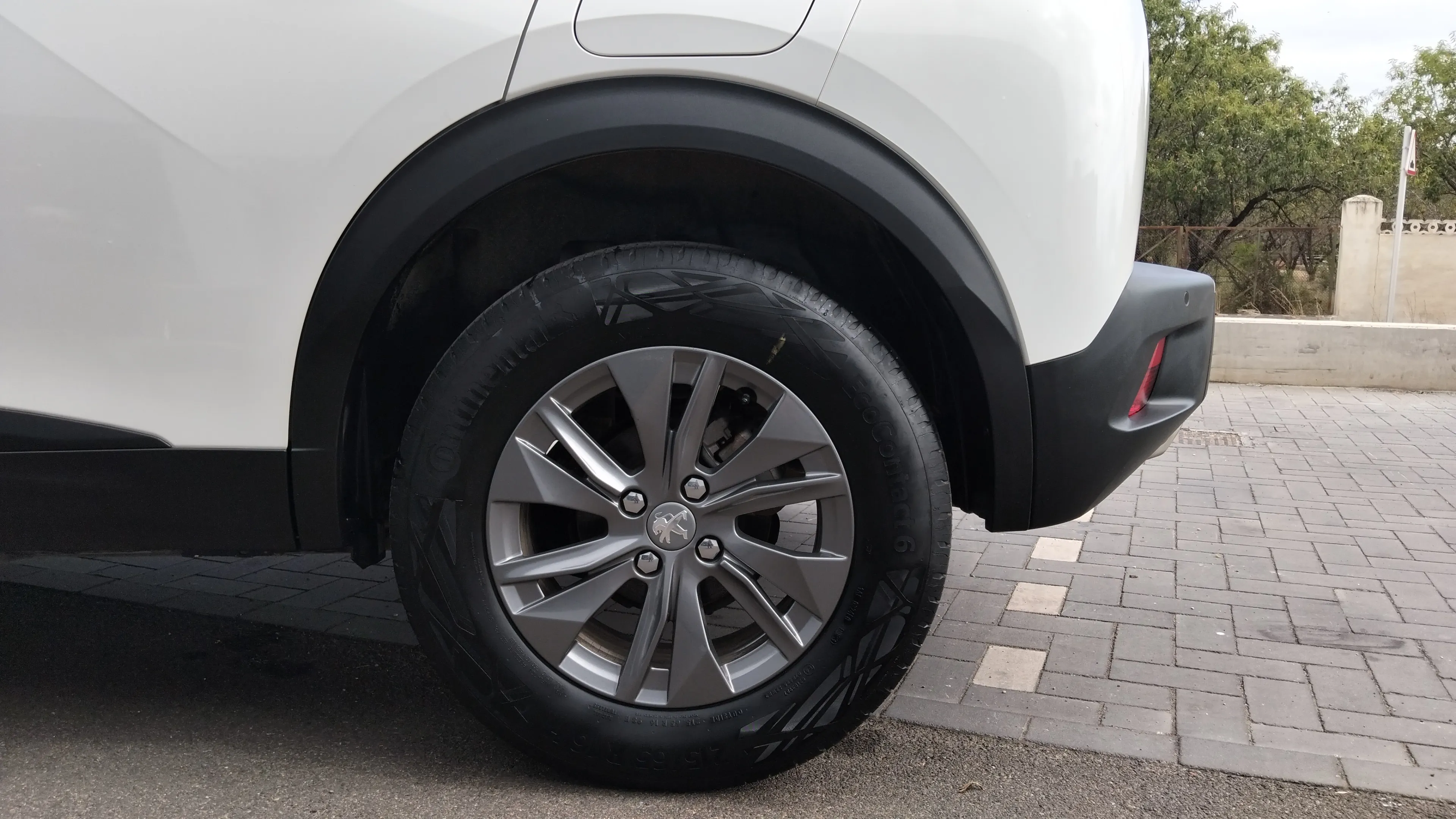 Peugeot 2008 Active Pack PureTech 130 - foto 9