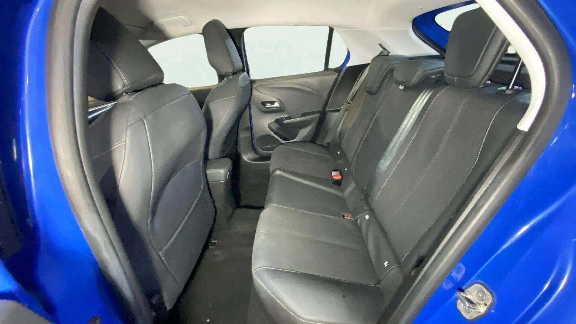 Opel Corsa 1.2T XHL Elegance - foto 17