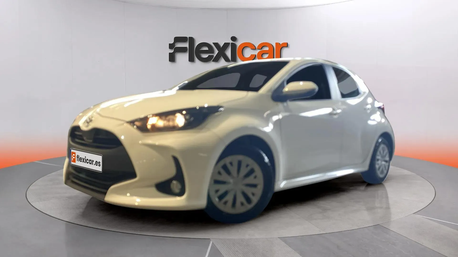 Toyota Yaris Comfort - foto 11