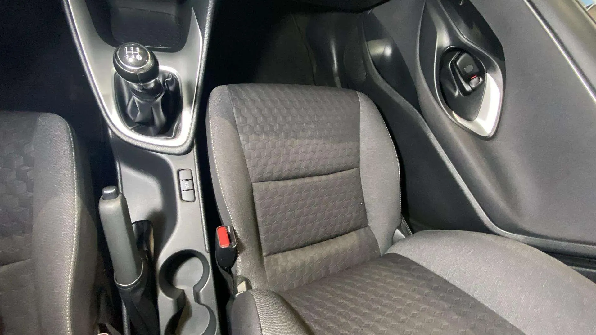 Toyota Yaris Comfort - foto 27