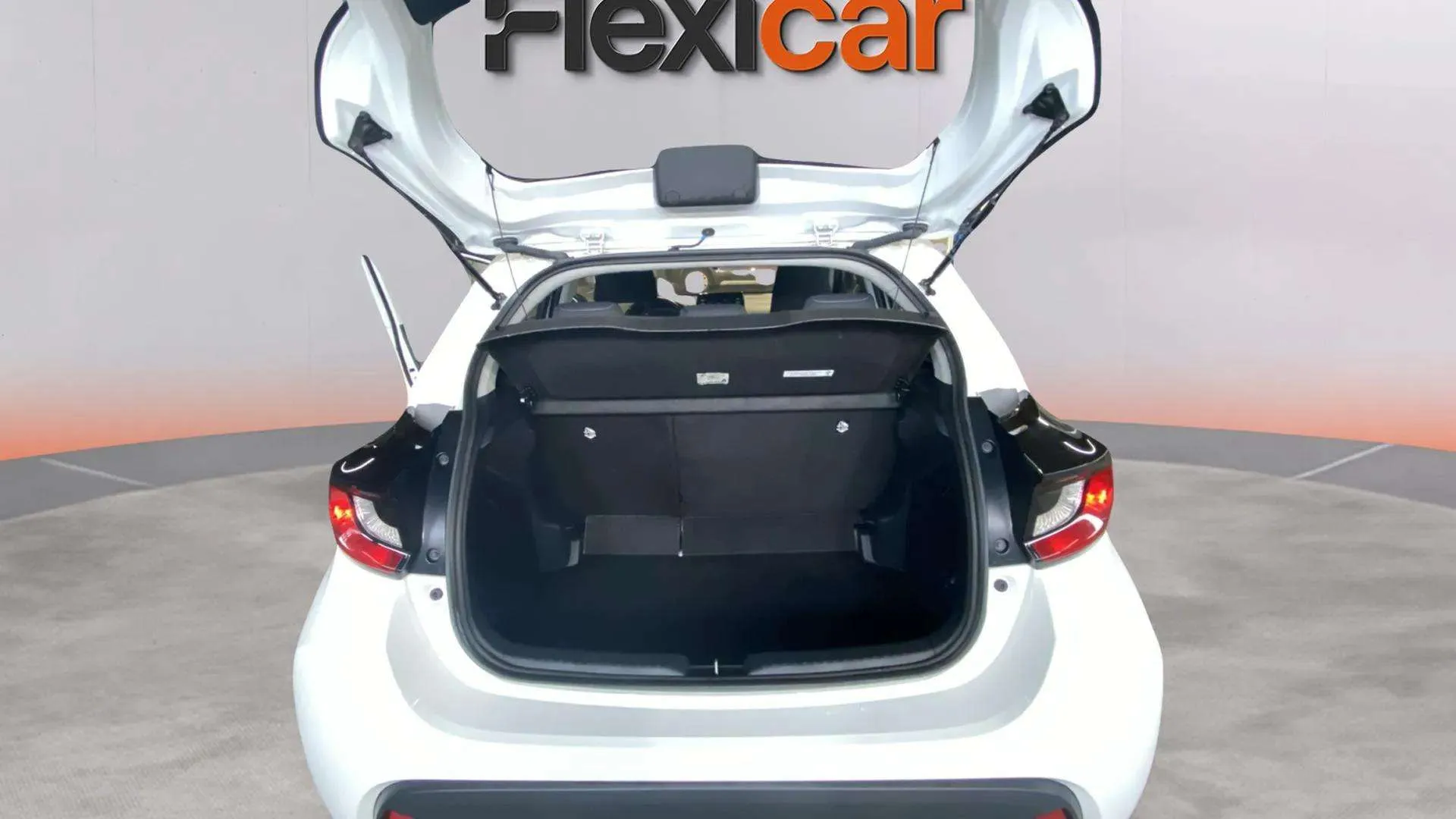 Toyota Yaris Comfort - foto 18