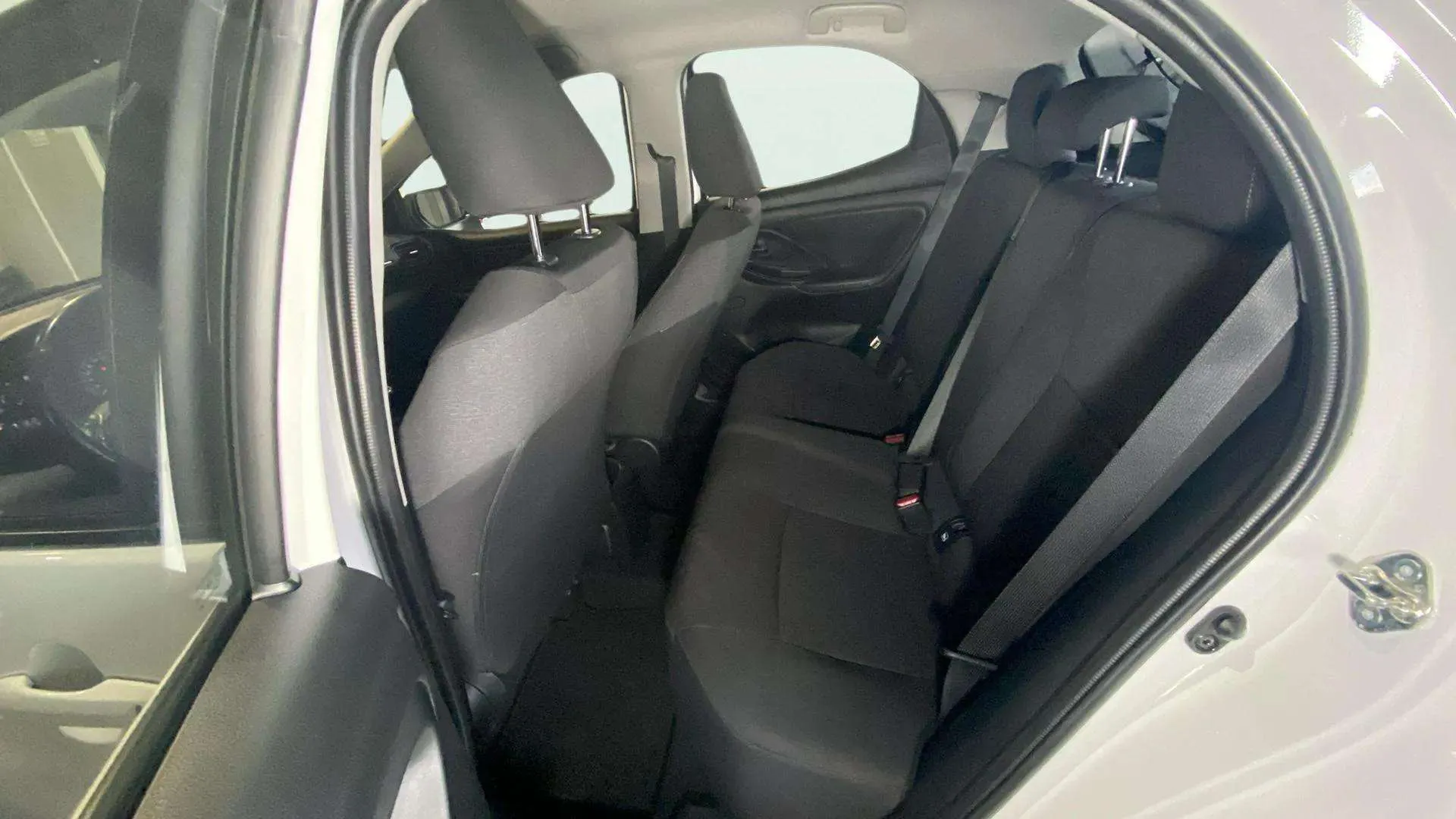 Toyota Yaris Comfort - foto 16