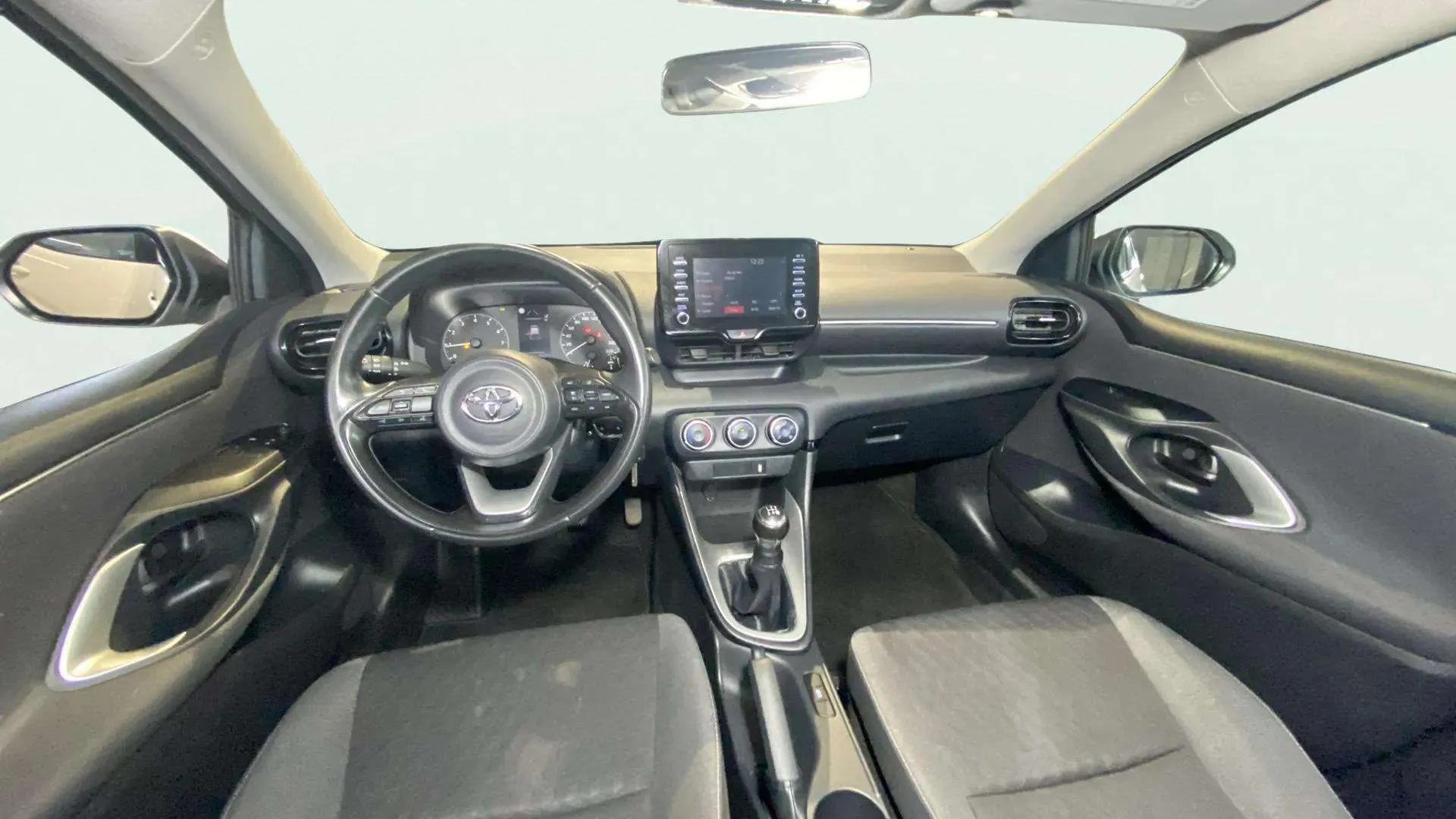 Toyota Yaris Comfort - foto 12