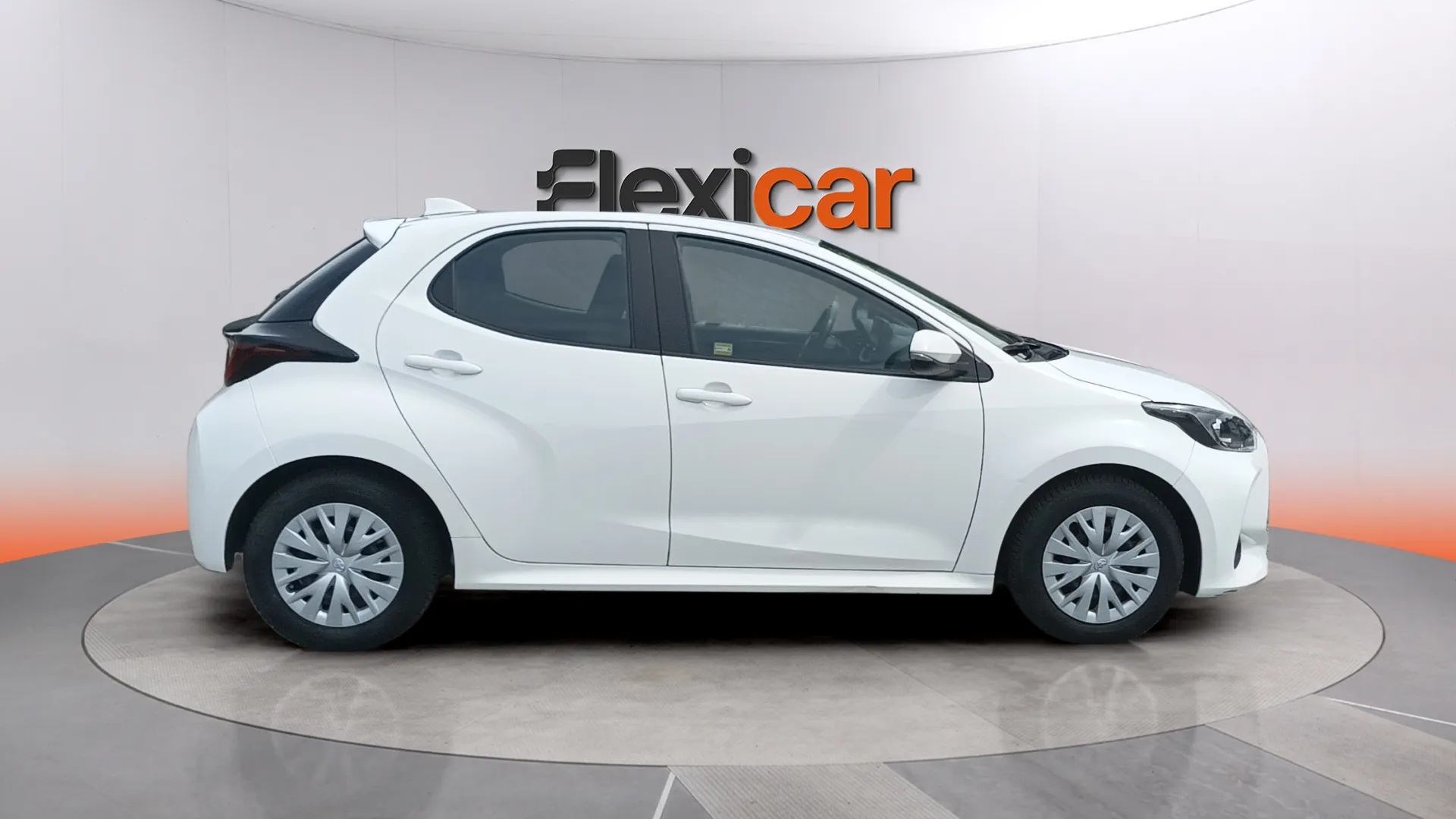 Toyota Yaris 1.0 70 Active - foto 2