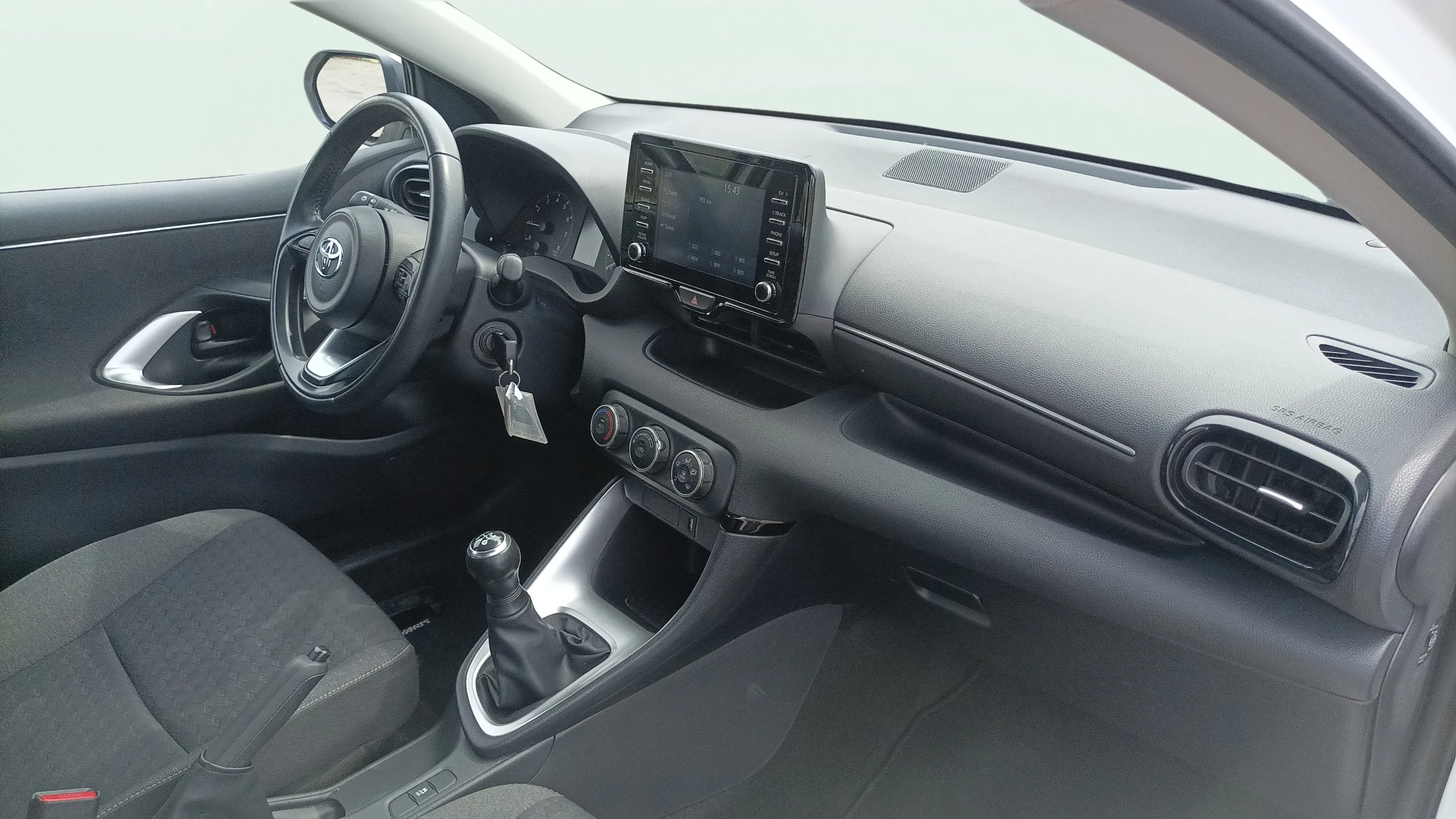 Toyota Yaris 1.0 70 Active - foto 16
