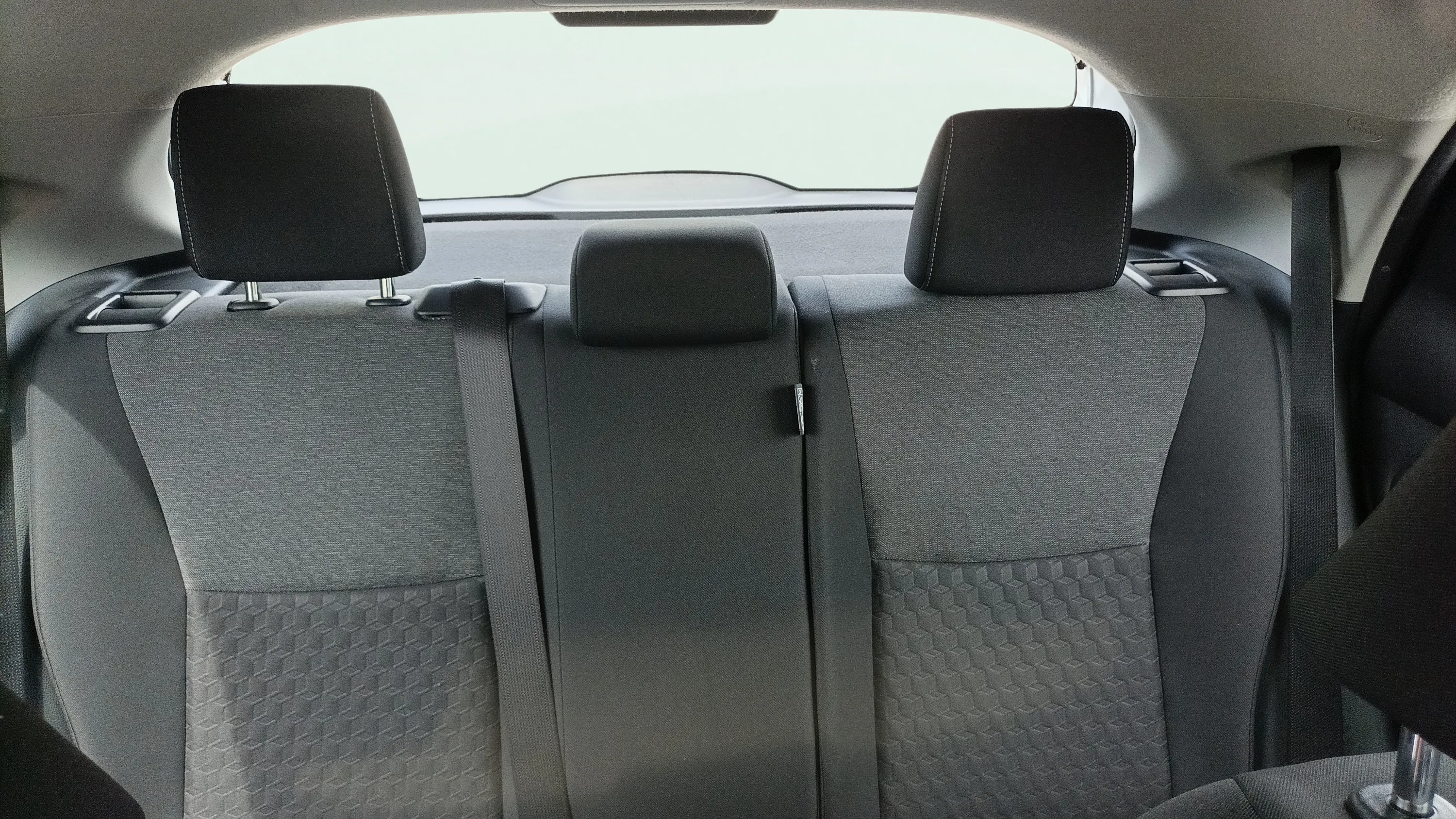 Toyota Yaris 1.0 70 Active - foto 21