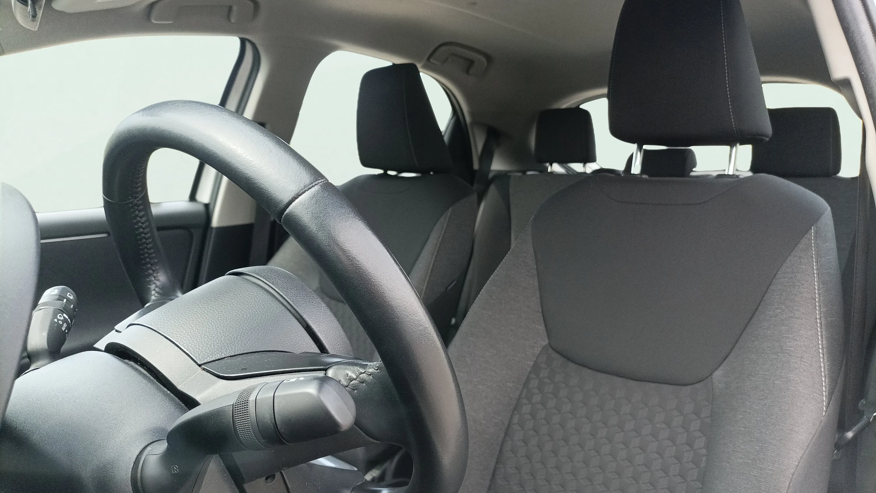 Toyota Yaris 1.0 70 Active - foto 18