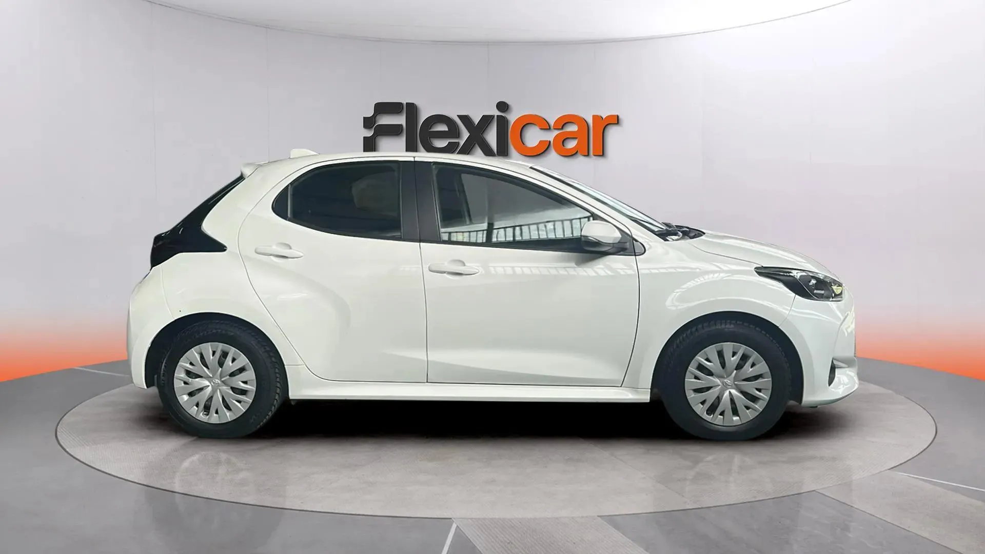 Toyota Yaris 1.5 125 S-Edition - foto 9