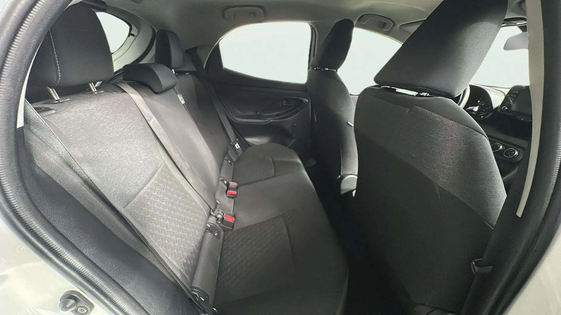 Toyota Yaris 1.5 125 S-Edition - foto 23