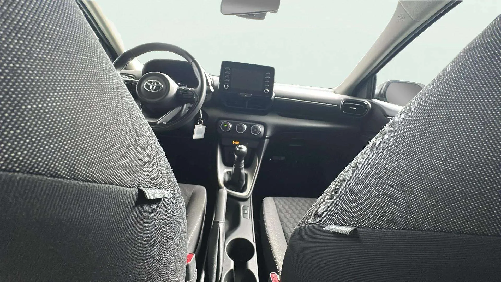 Toyota Yaris 1.5 125 S-Edition - foto 17