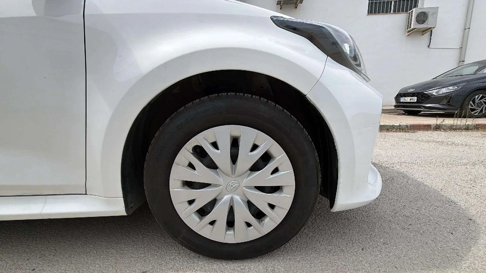 Toyota Yaris 1.0 70 Active Tech - foto 20