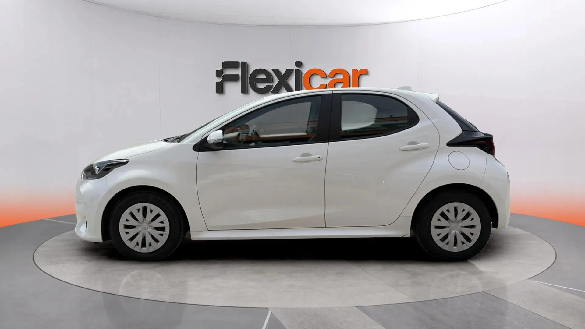 Toyota Yaris 1.0 70 Active Tech - foto 7