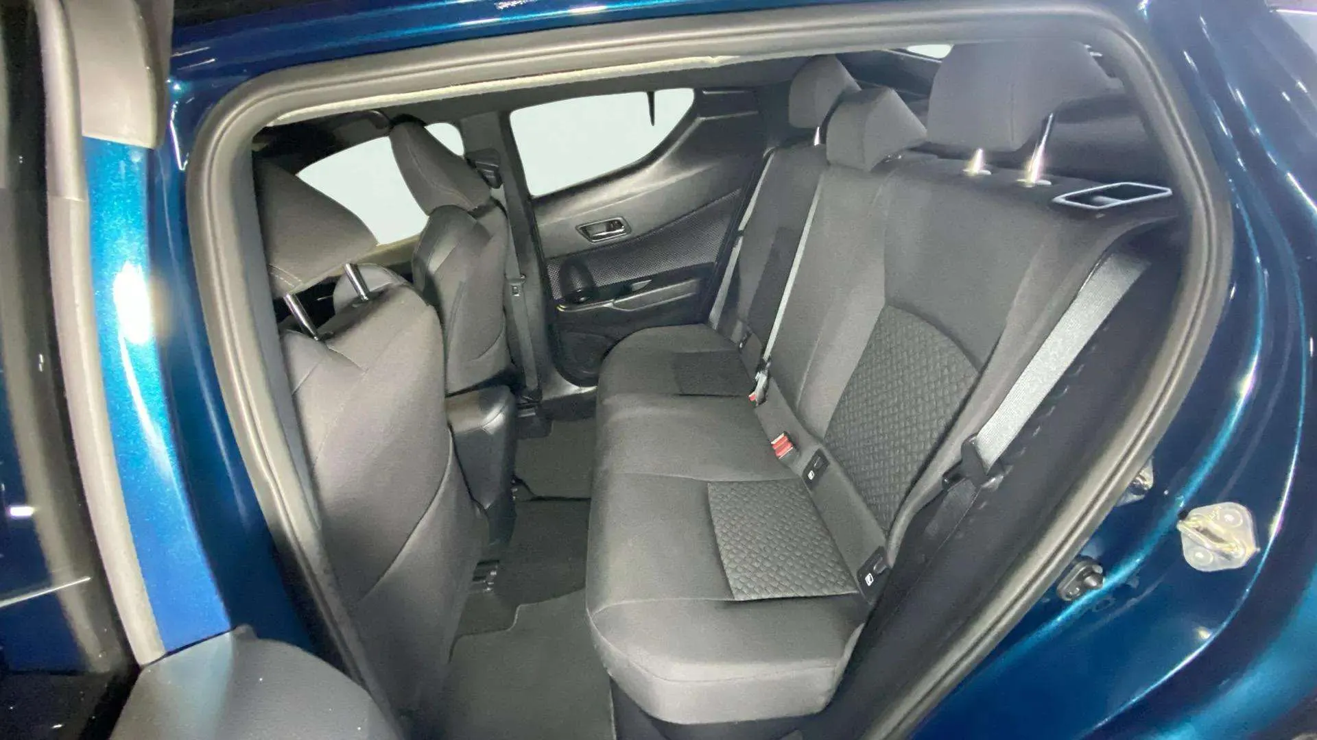 Toyota C-HR 2.0 180H Advance - foto 14