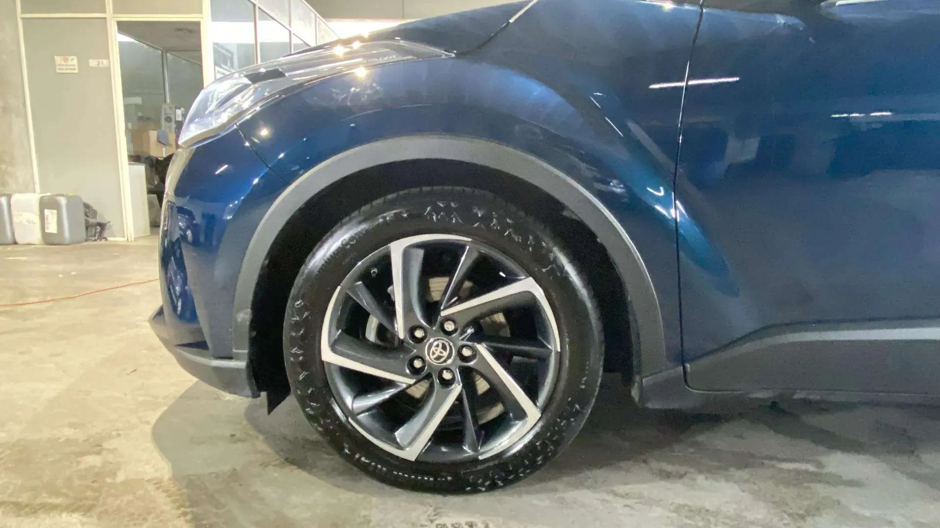 Toyota C-HR 2.0 180H Advance - foto 12