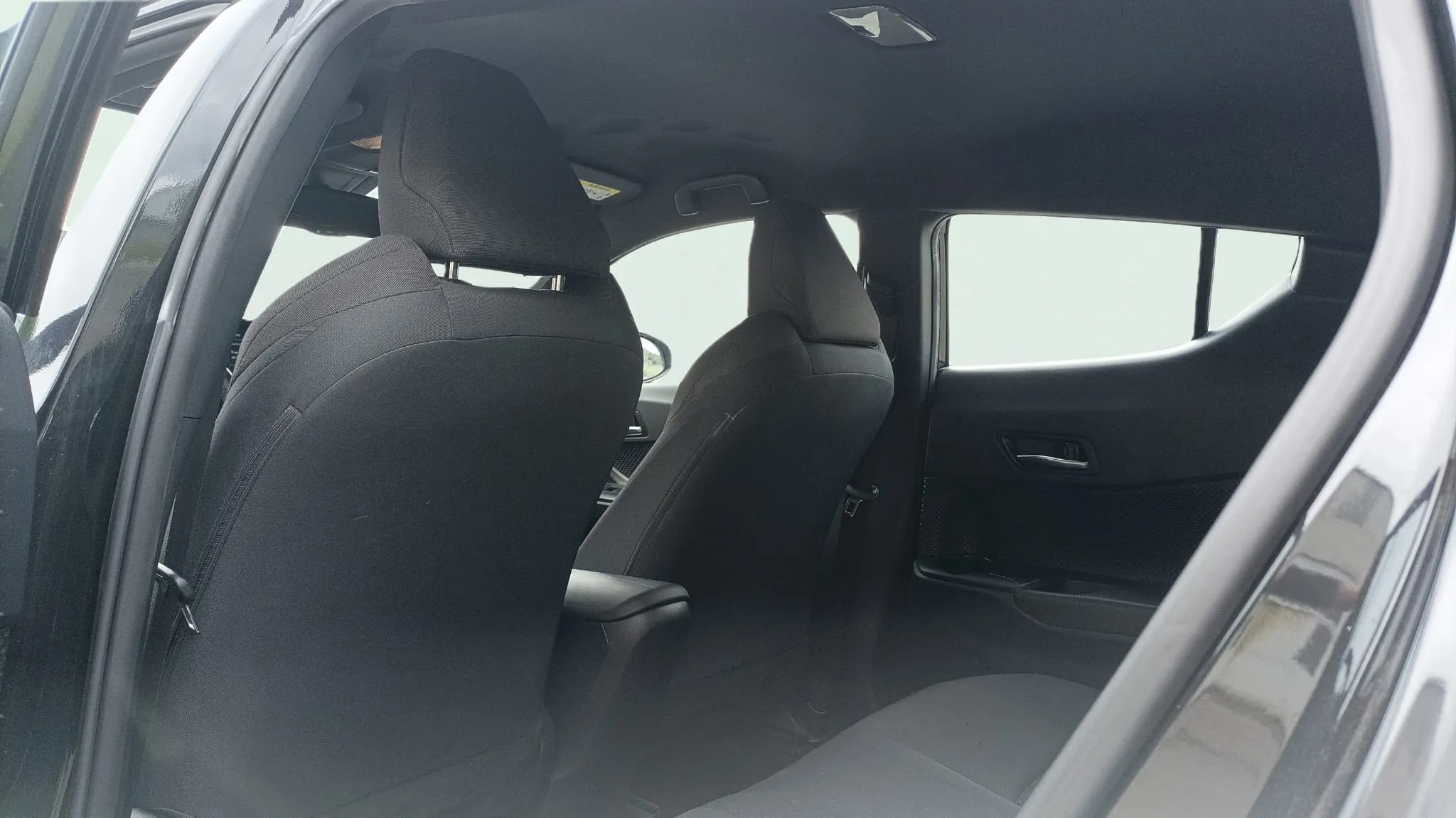 Toyota C-HR 1.8 125H Active - foto 25