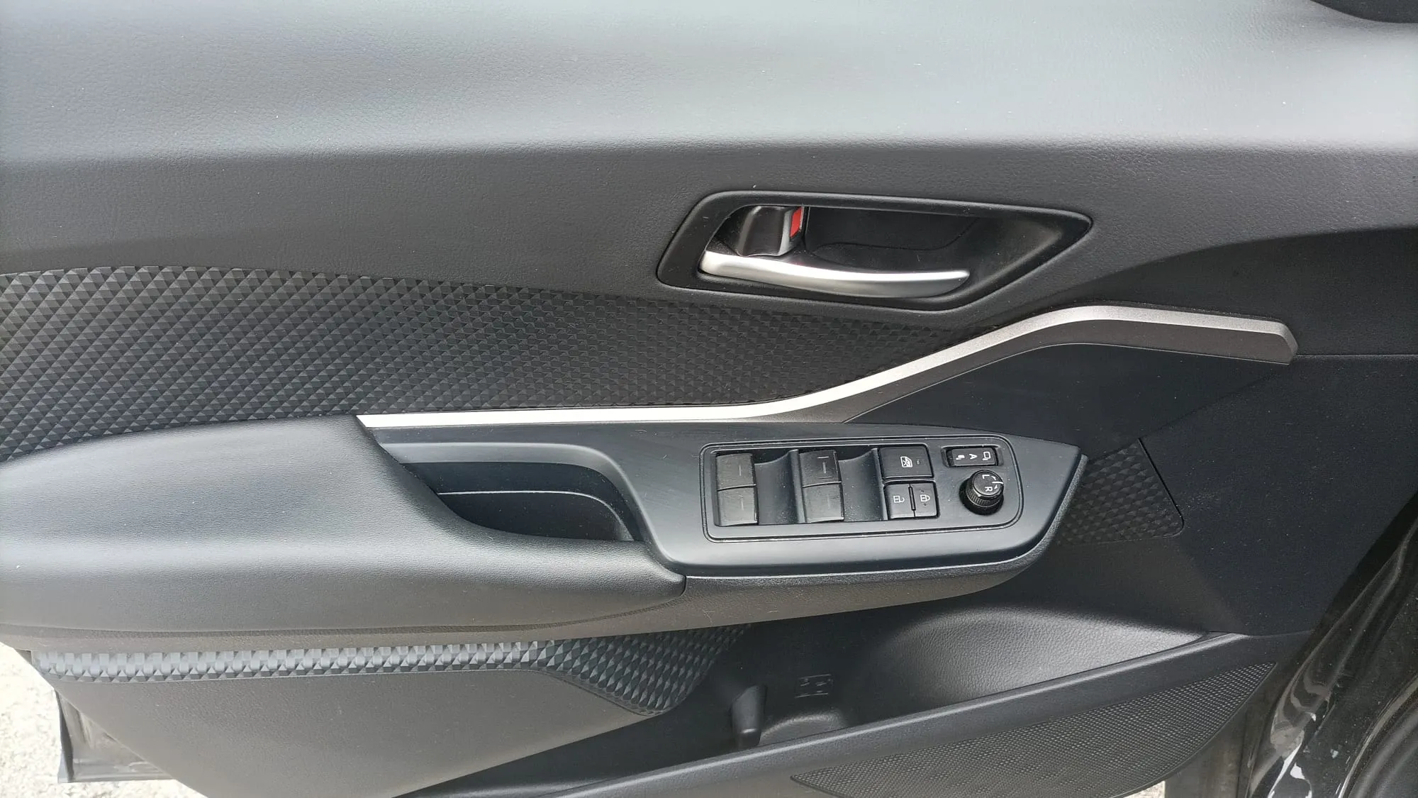 Toyota C-HR 1.8 125H Active - foto 15