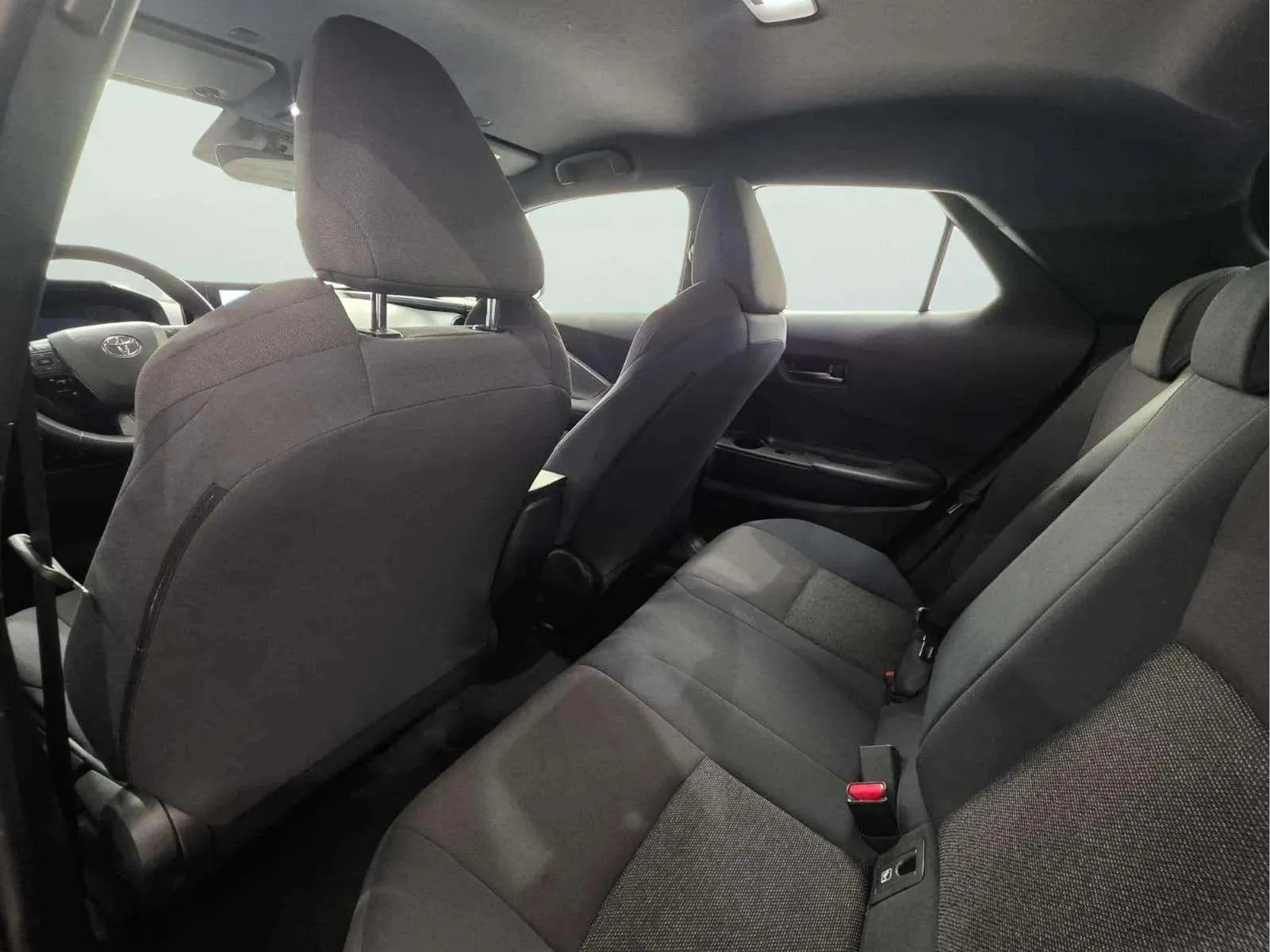 Toyota C-HR 1.8 140H Active - foto 18