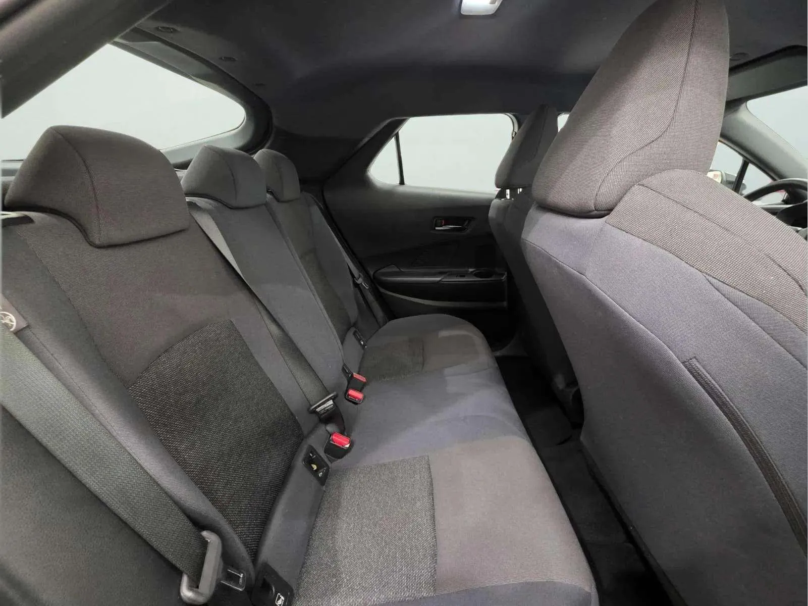 Toyota C-HR 1.8 140H Active - foto 14