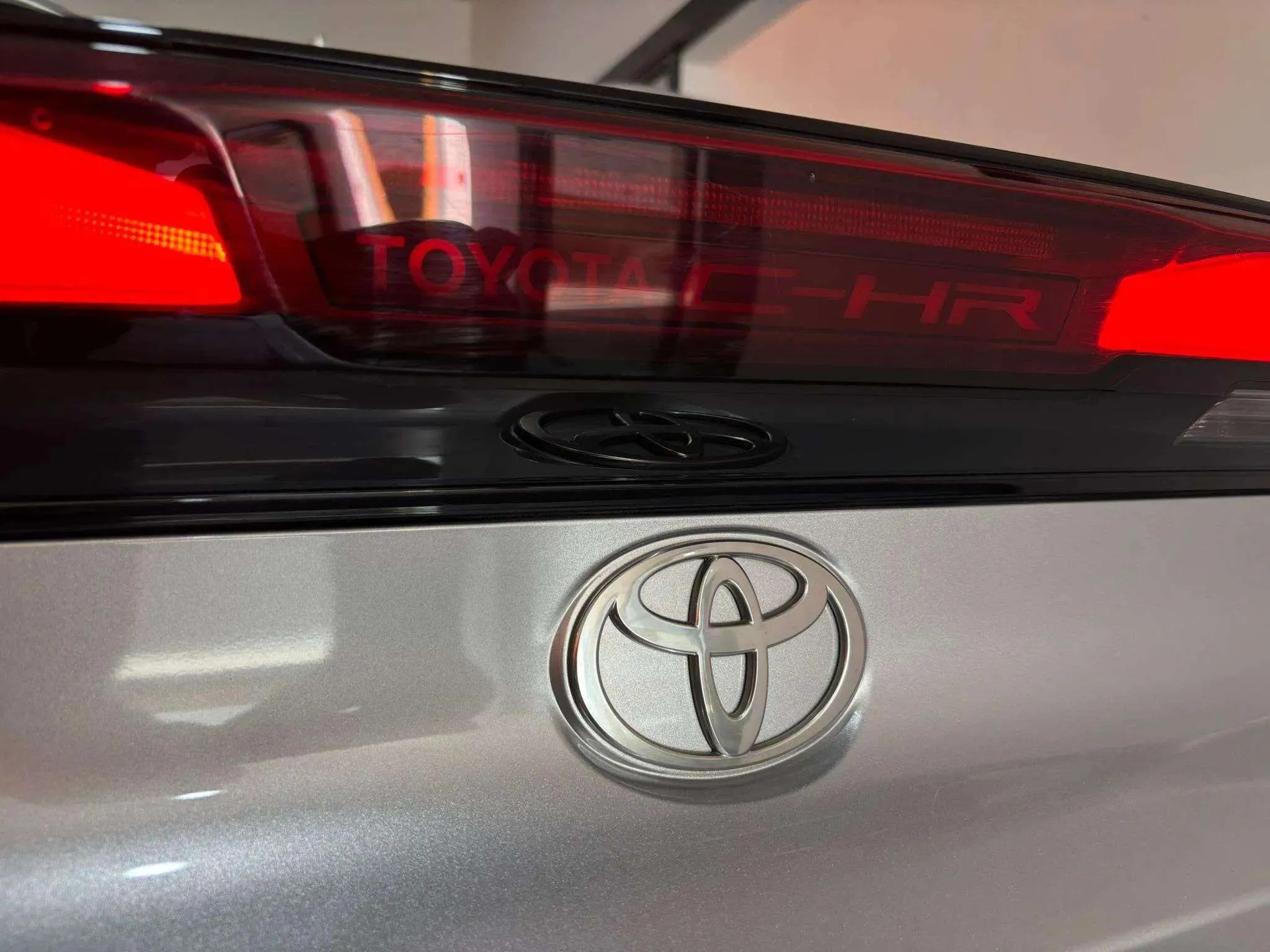 Toyota C-HR 1.8 140H Active - foto 21