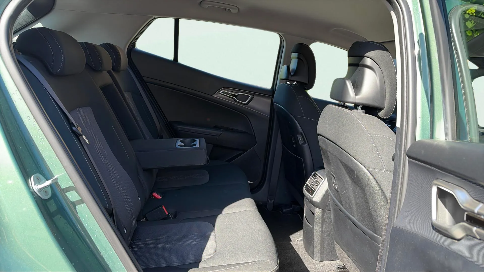 Kia Sportage 1.6 T-GDi PHEV Tech 4x4 - foto 13