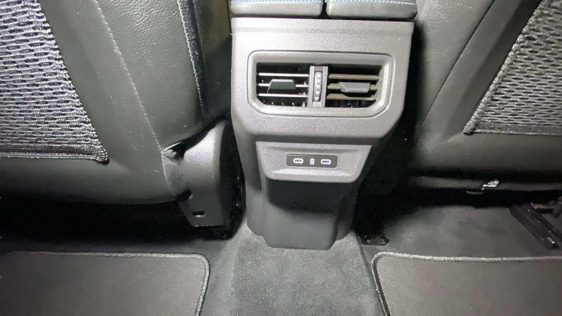 Renault Austral Techno Esprit Alpine E-Tech F Hybr - foto 33