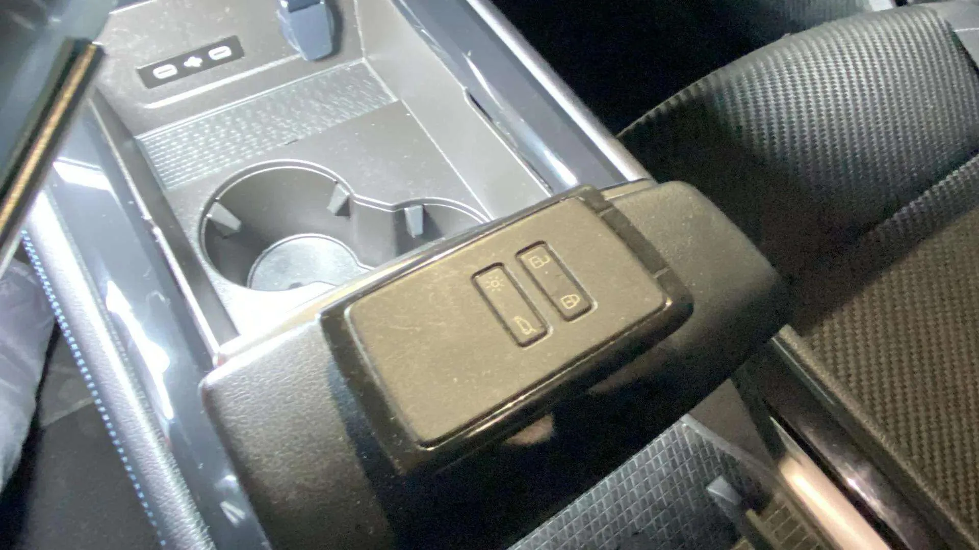 Renault Austral Techno Esprit Alpine E-Tech F Hybr - foto 23