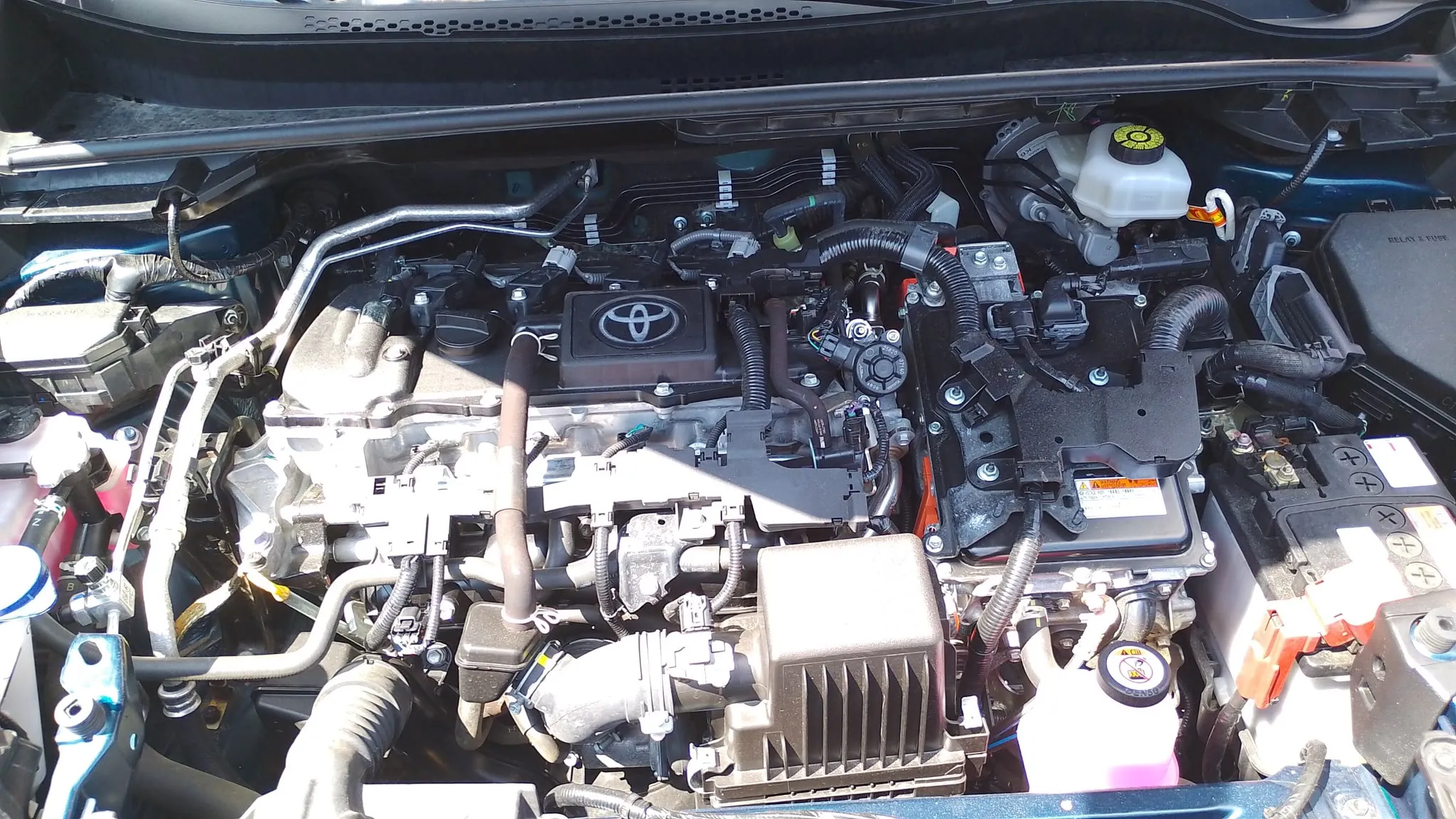Toyota C-HR 1.8 140H Active - foto 25