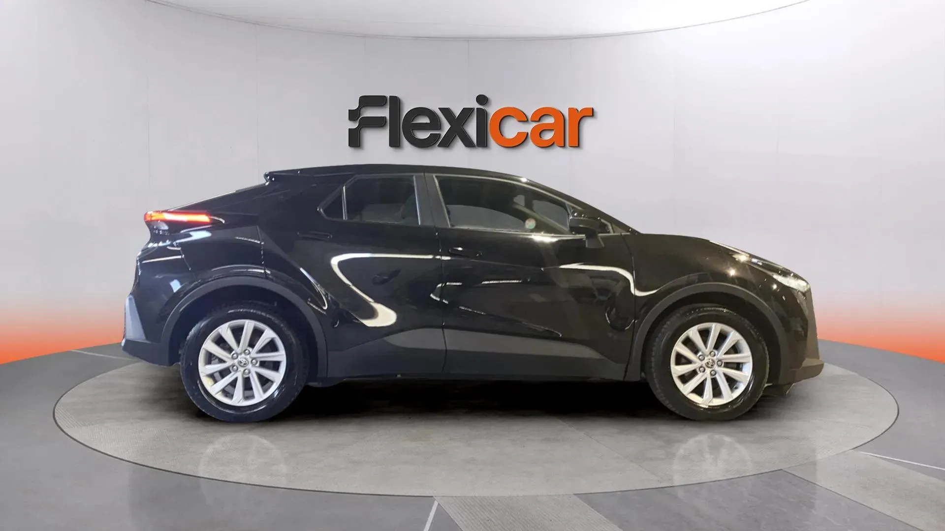 Toyota C-HR 1.8 140H Active - foto 3