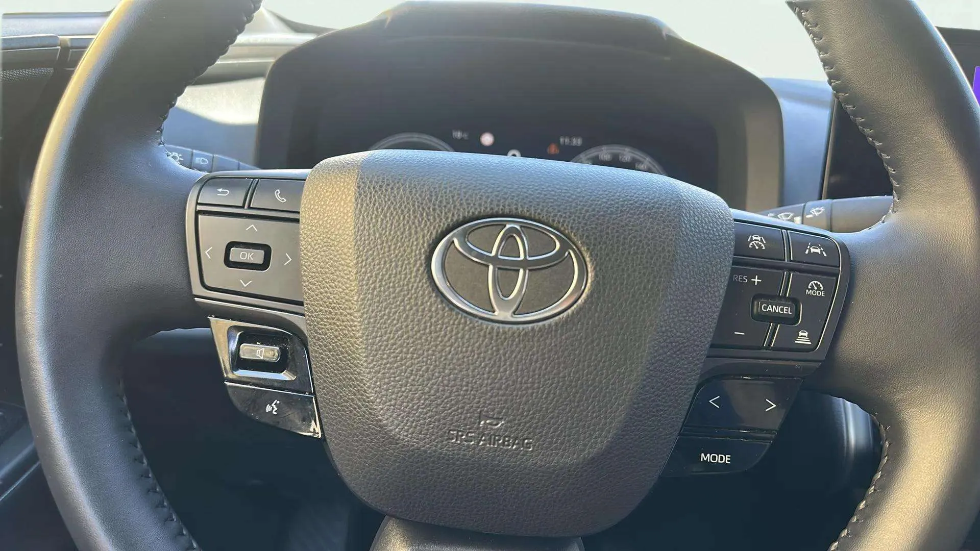 Toyota C-HR 1.8 140H Active - foto 11