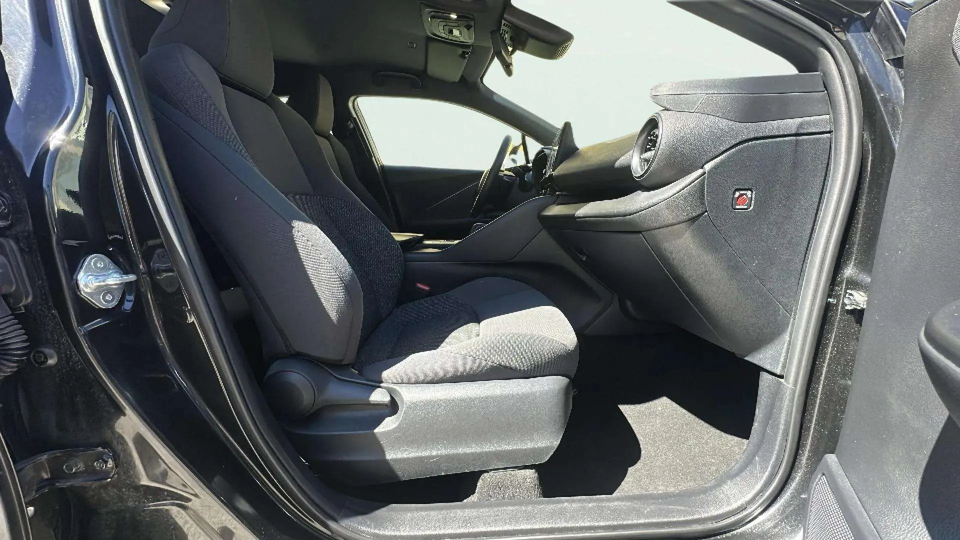Toyota C-HR 1.8 140H Active - foto 19