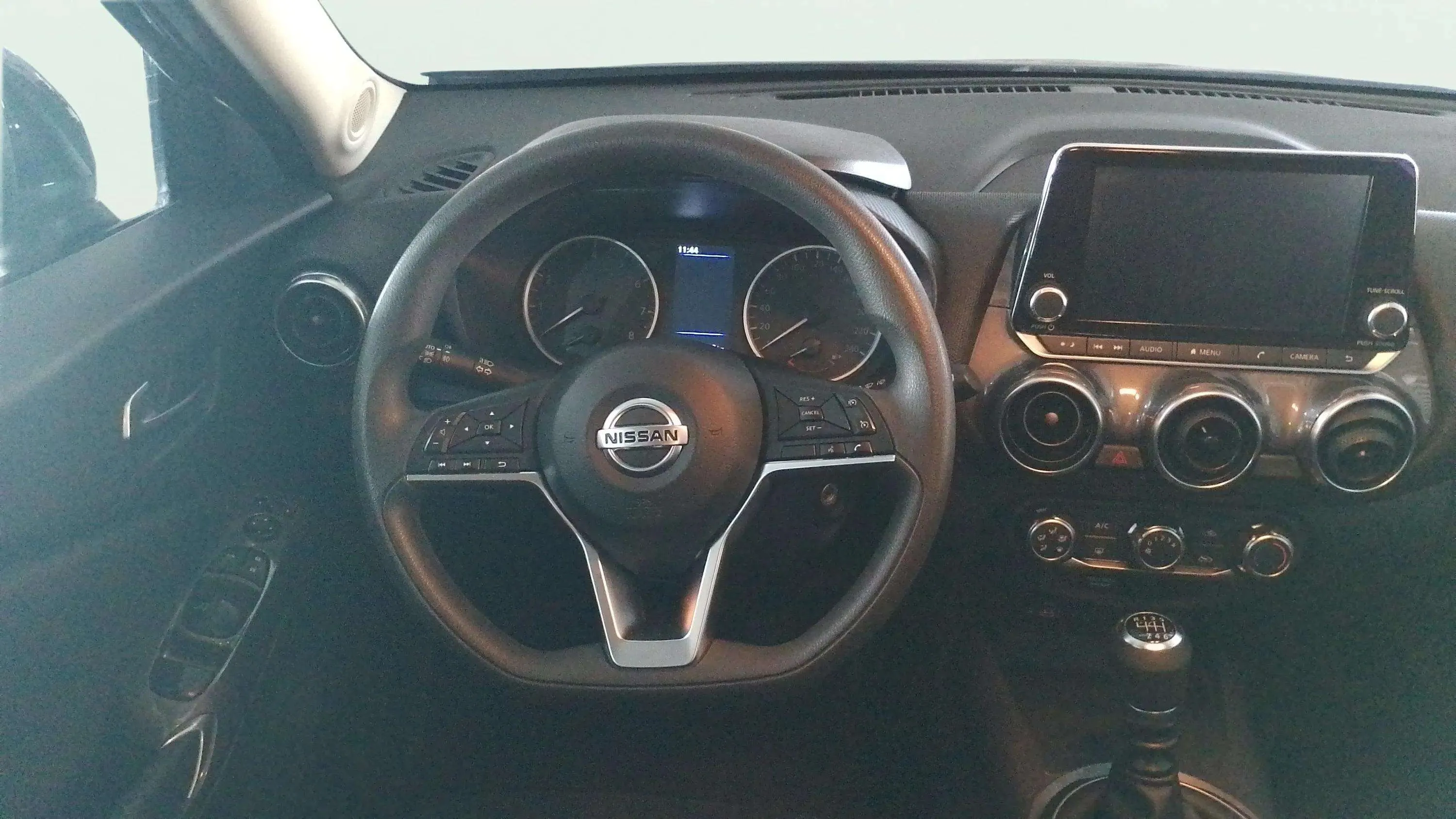 Nissan Juke DIG-T Acenta - foto 9