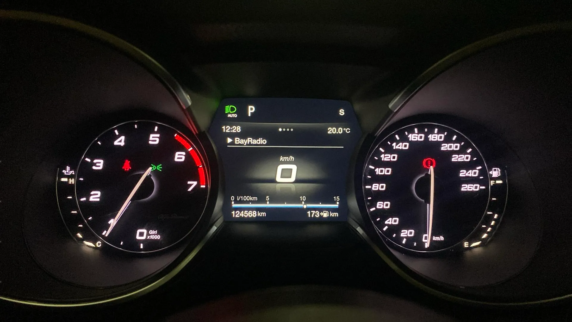 Alfa Romeo Stelvio 2.0 Gasolina Executive AWD - foto 14