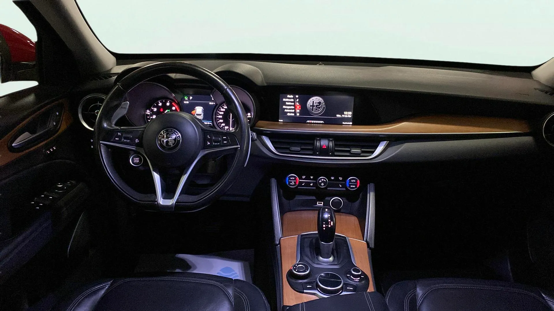 Alfa Romeo Stelvio 2.0 Gasolina Executive AWD - foto 12