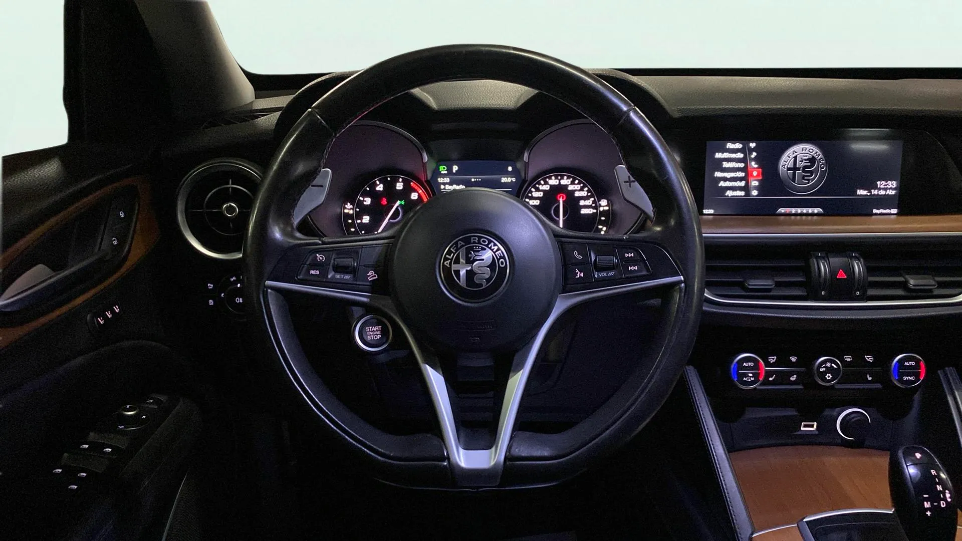 Alfa Romeo Stelvio 2.0 Gasolina Executive AWD - foto 13