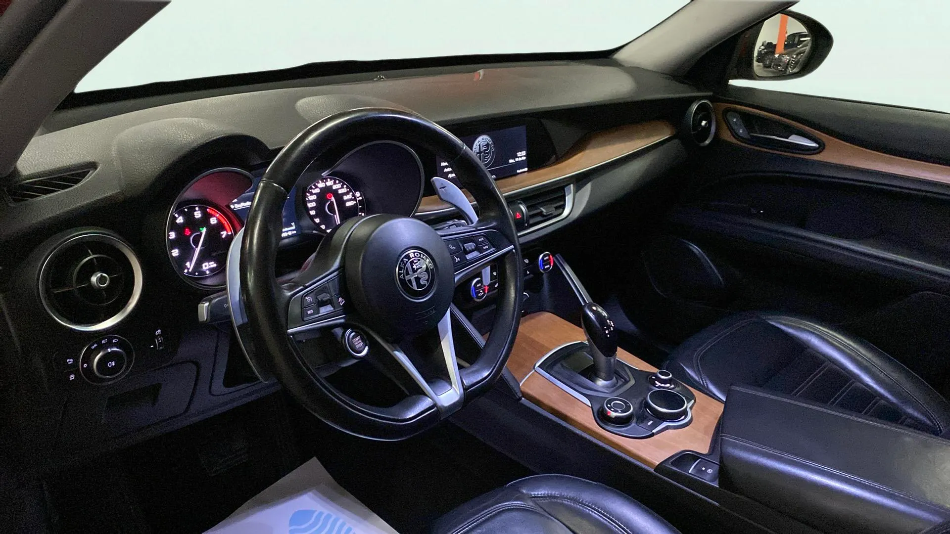 Alfa Romeo Stelvio 2.0 Gasolina Executive AWD - foto 10