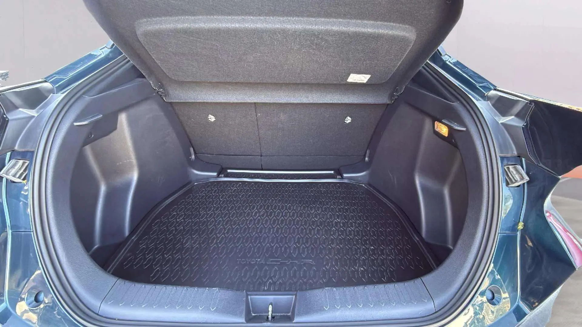 Toyota C-HR 1.8 140H Active - foto 21