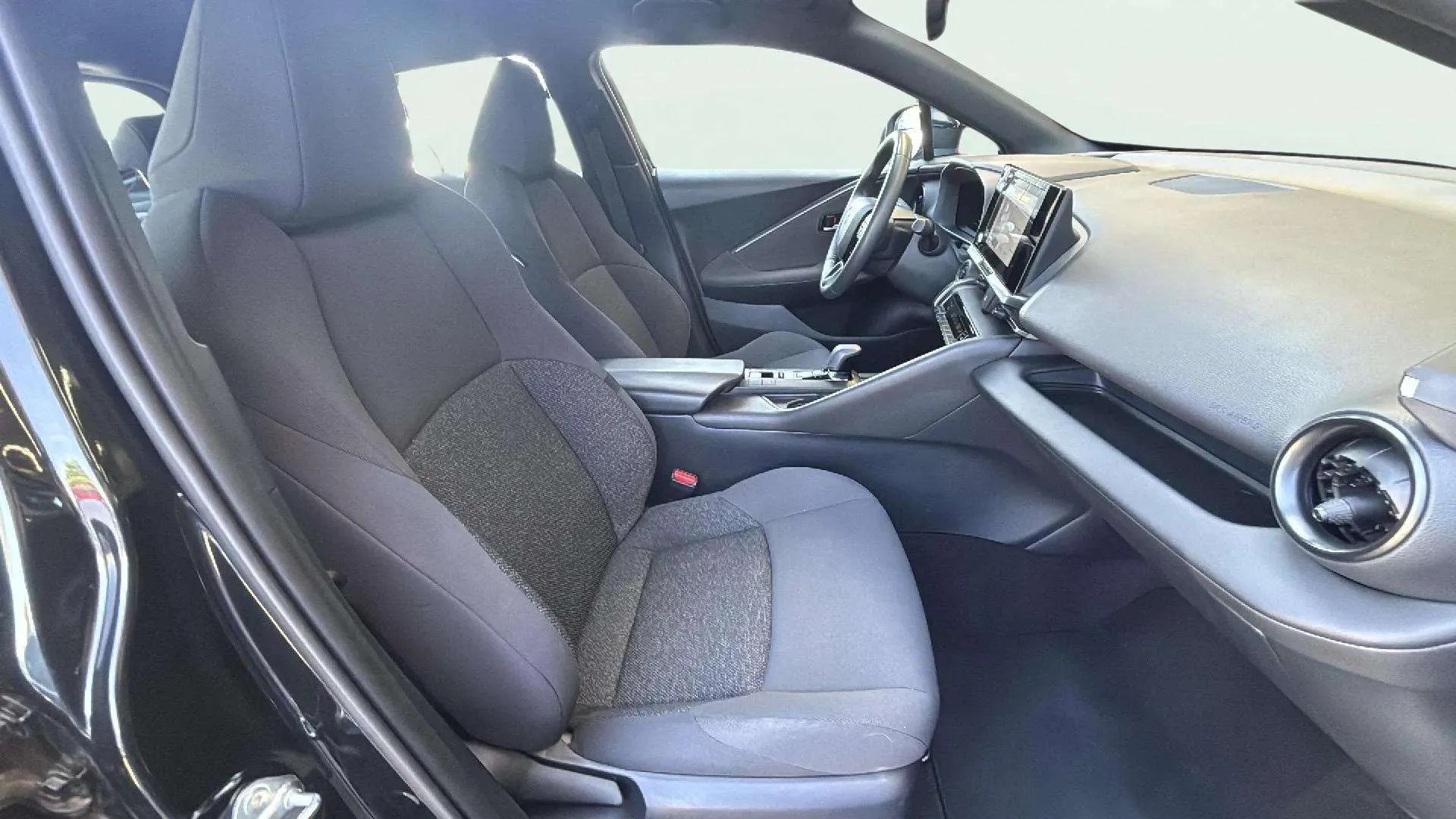 Toyota C-HR 1.8 140H Active - foto 17