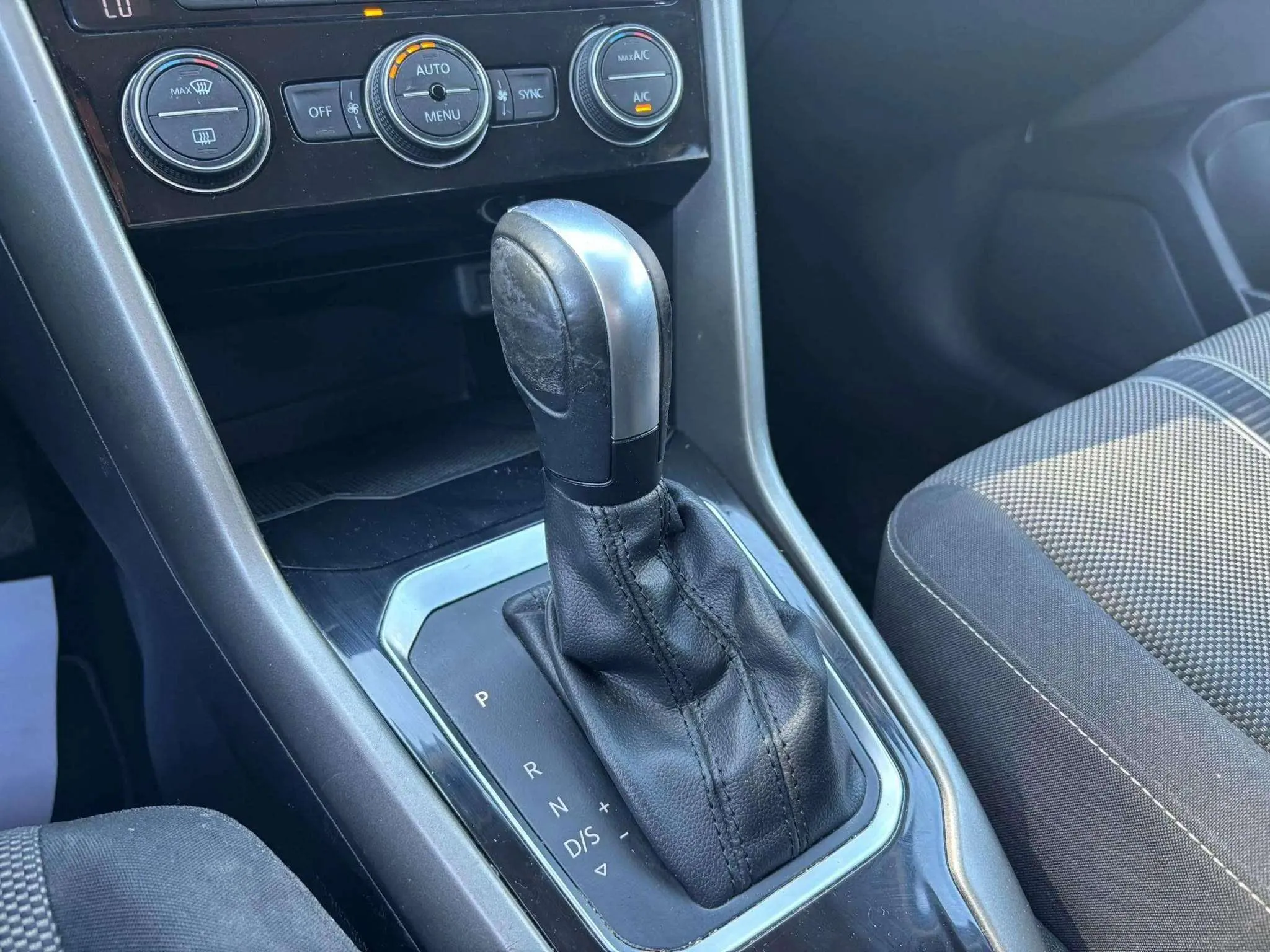 Volkswagen T-Roc Advance 1.5 TSI DSG - foto 13