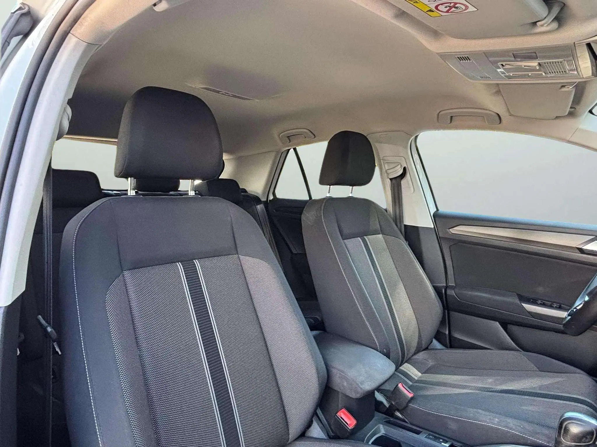 Volkswagen T-Roc Advance 1.5 TSI DSG - foto 10