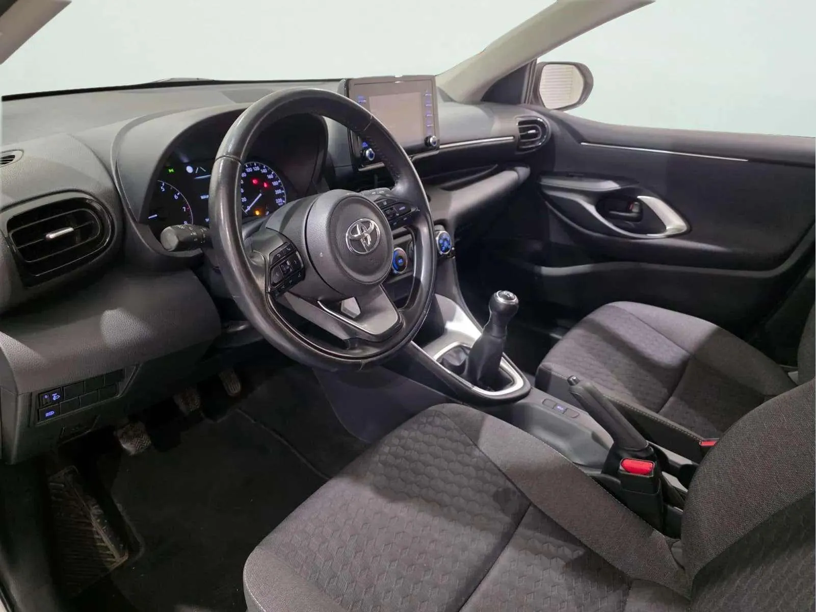 Toyota Yaris Comfort - foto 8