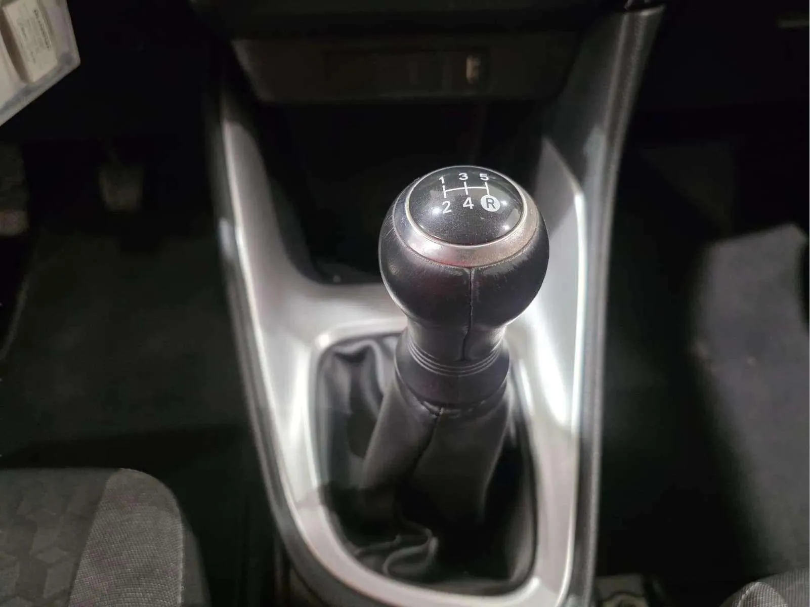 Toyota Yaris Comfort - foto 22