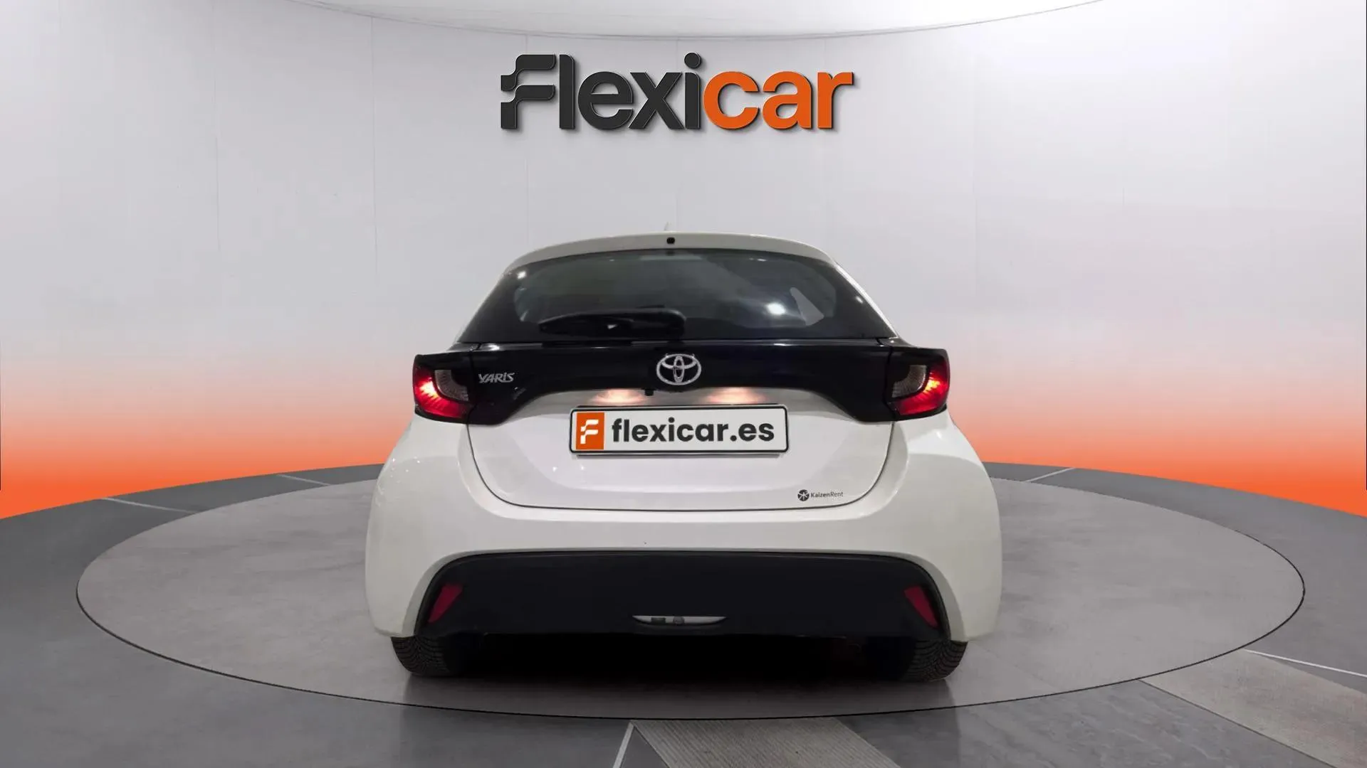Toyota Yaris Comfort - foto 4